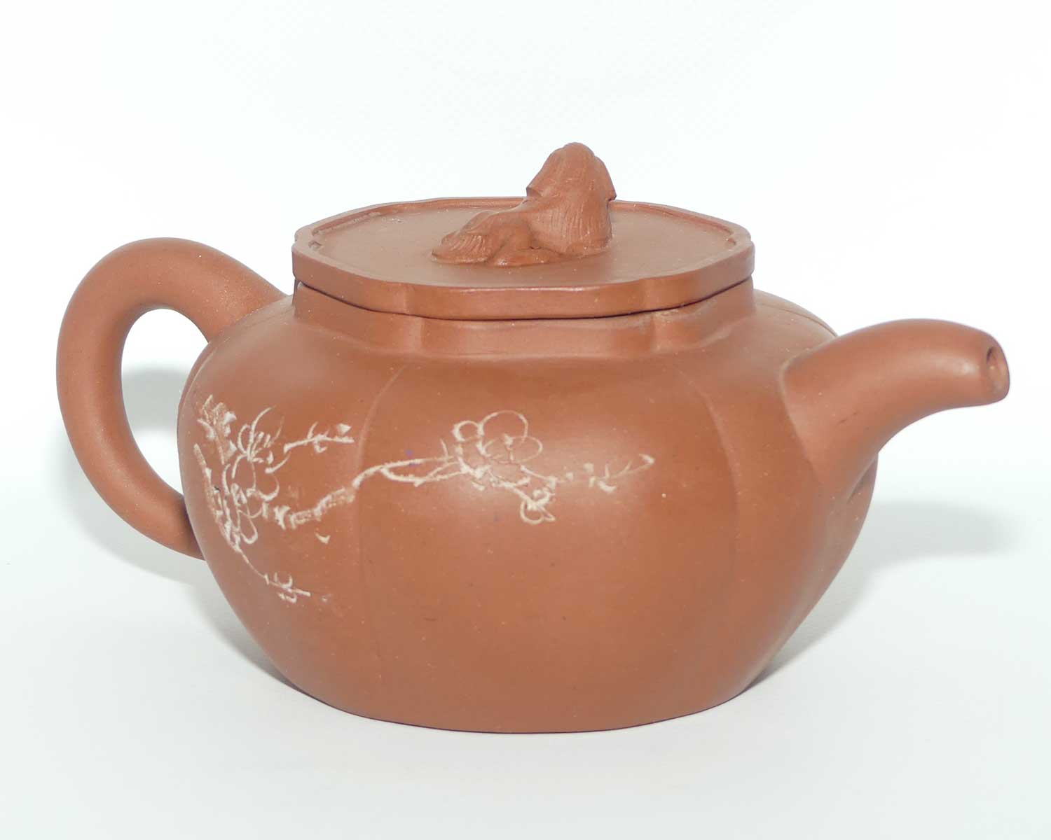 Chinese Yixing | Zisha tea pot with inscribed decoration and Dog of Fo finial