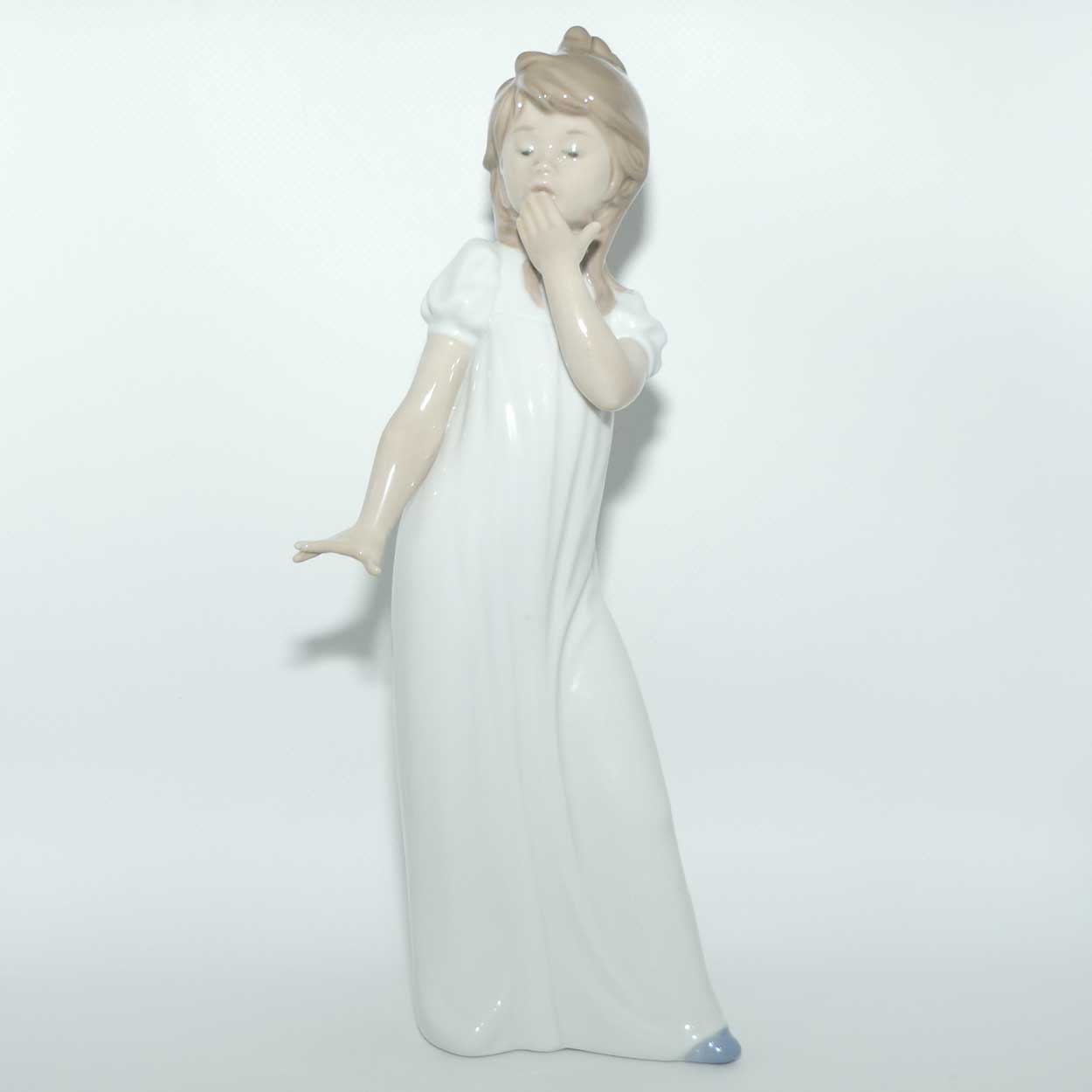 Nao by Lladro figure Young Girl Yawning