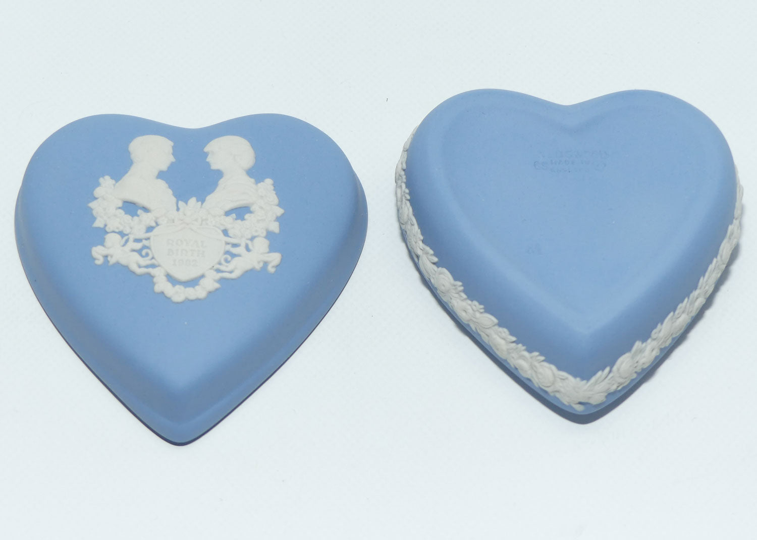 wedgwood-jasper-royalty-1982-royal-birth-heart-trinket-box