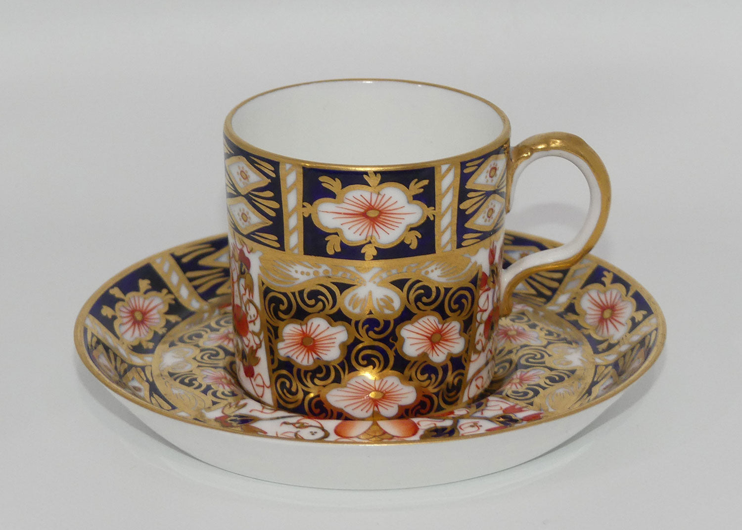 royal-crown-derby-traditional-imari-demi-tasse-coffee-duo-2-c-1912