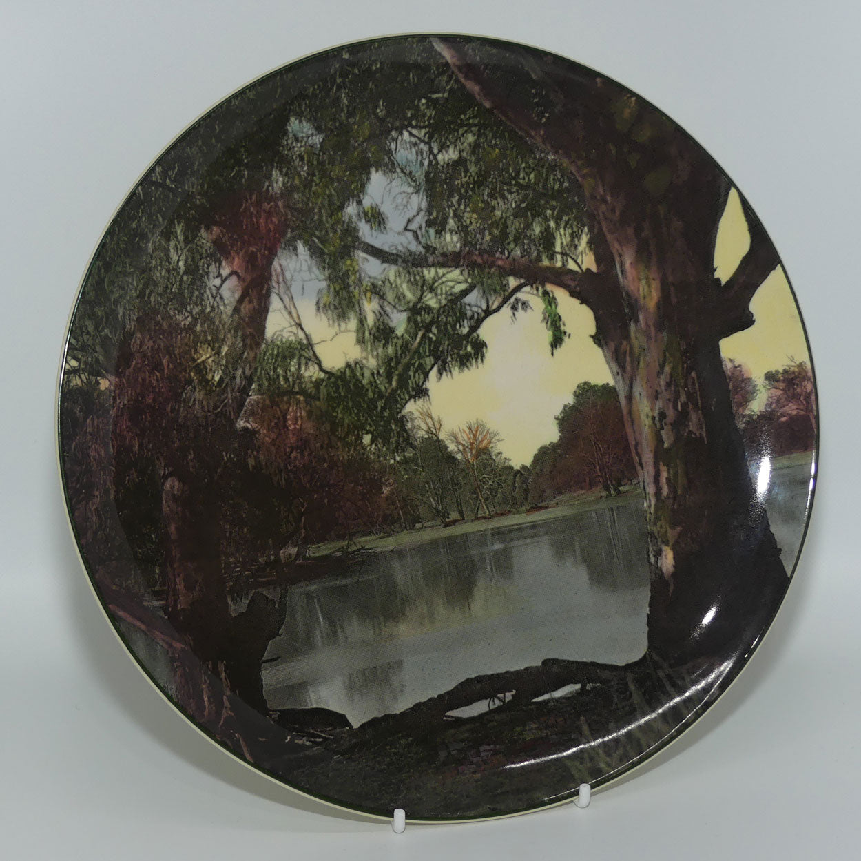 Royal Doulton Australian Views plate #6 | Murray River Gums D6425