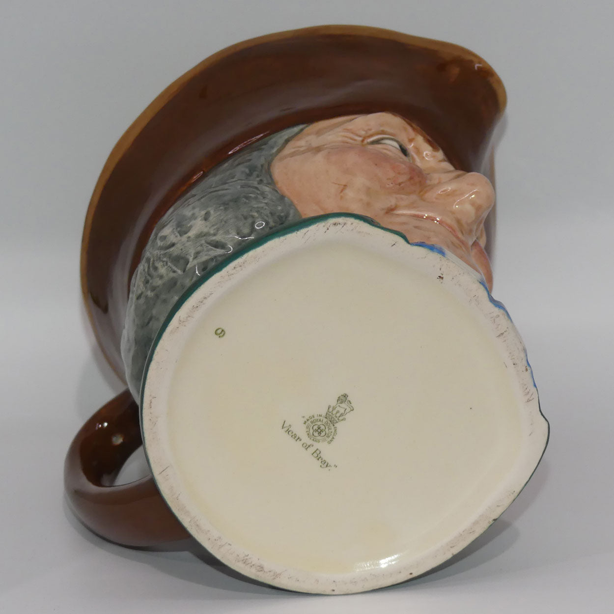 d5615-royal-doulton-large-character-jug-vicar-of-bray