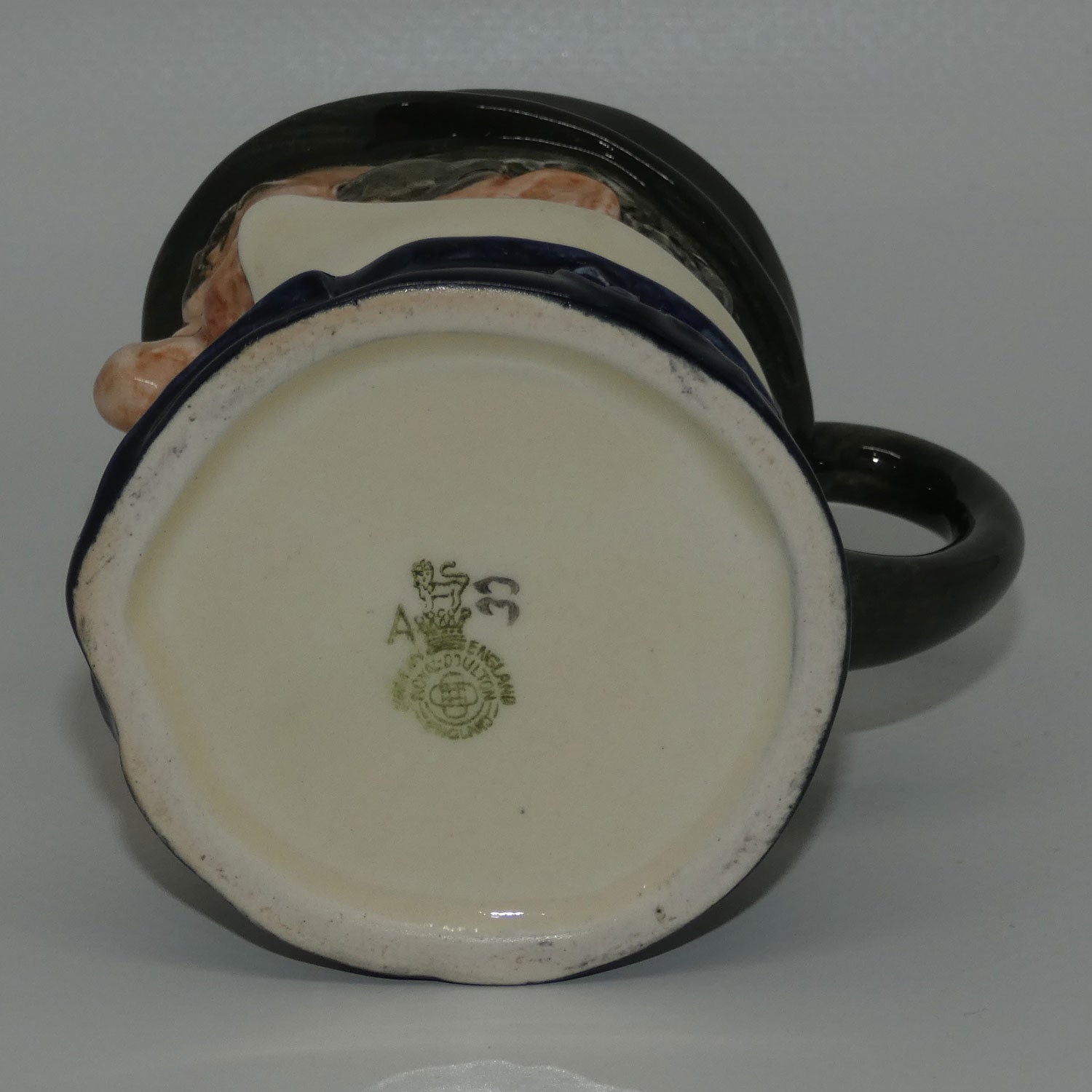 d5842-royal-doulton-character-jug-capn-cuttle