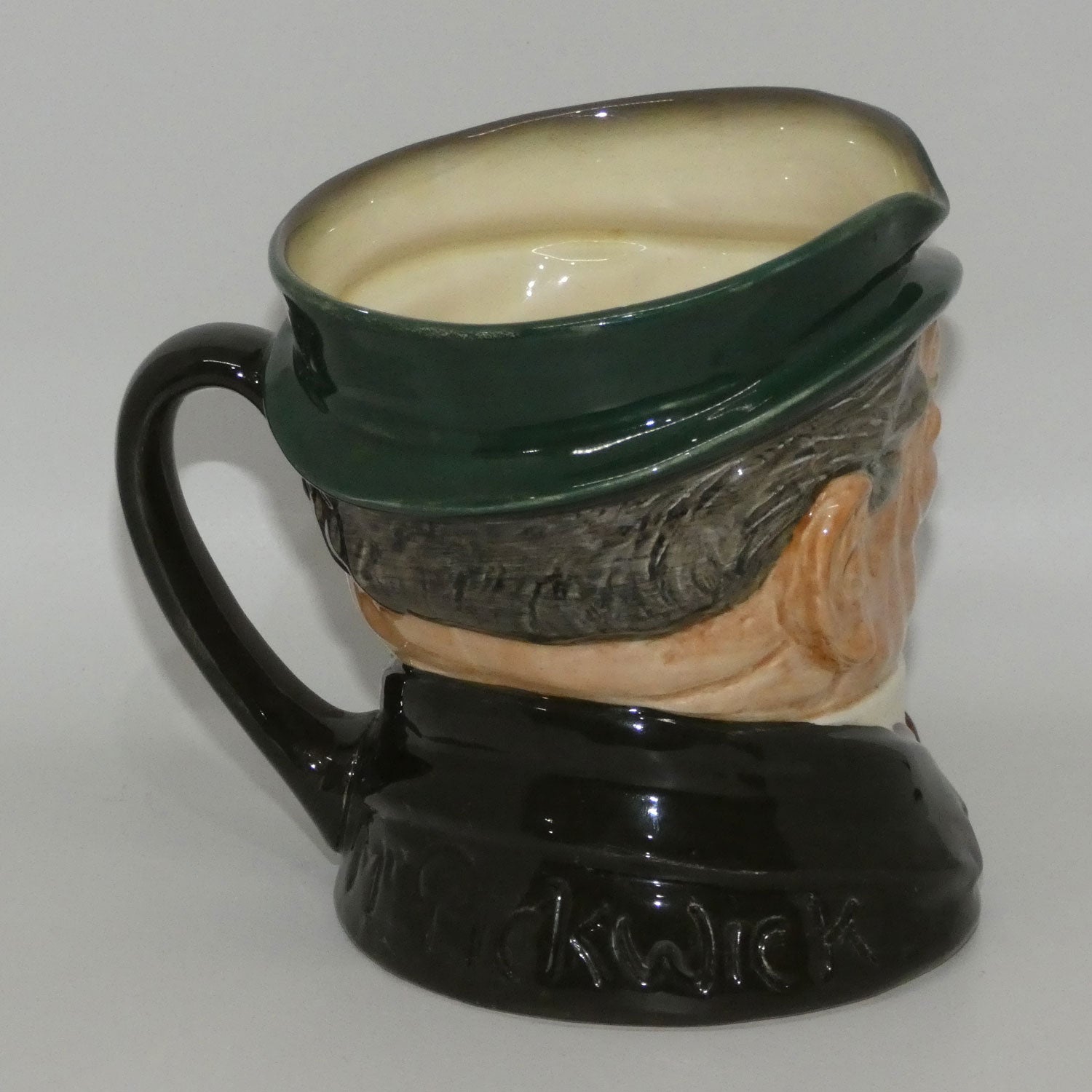 d6060-royal-doulton-large-character-jug-mr-pickwick