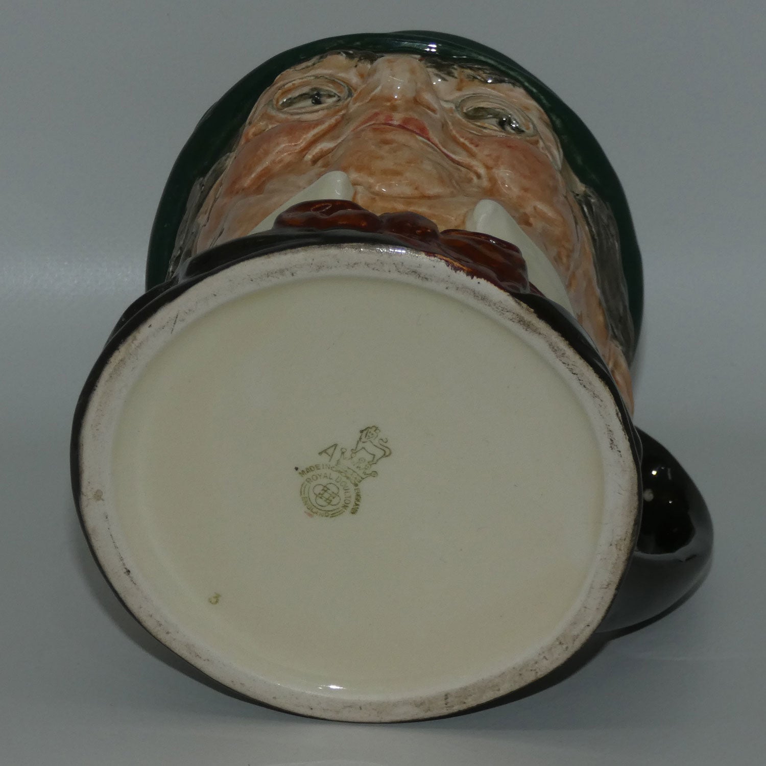 d6060-royal-doulton-large-character-jug-mr-pickwick