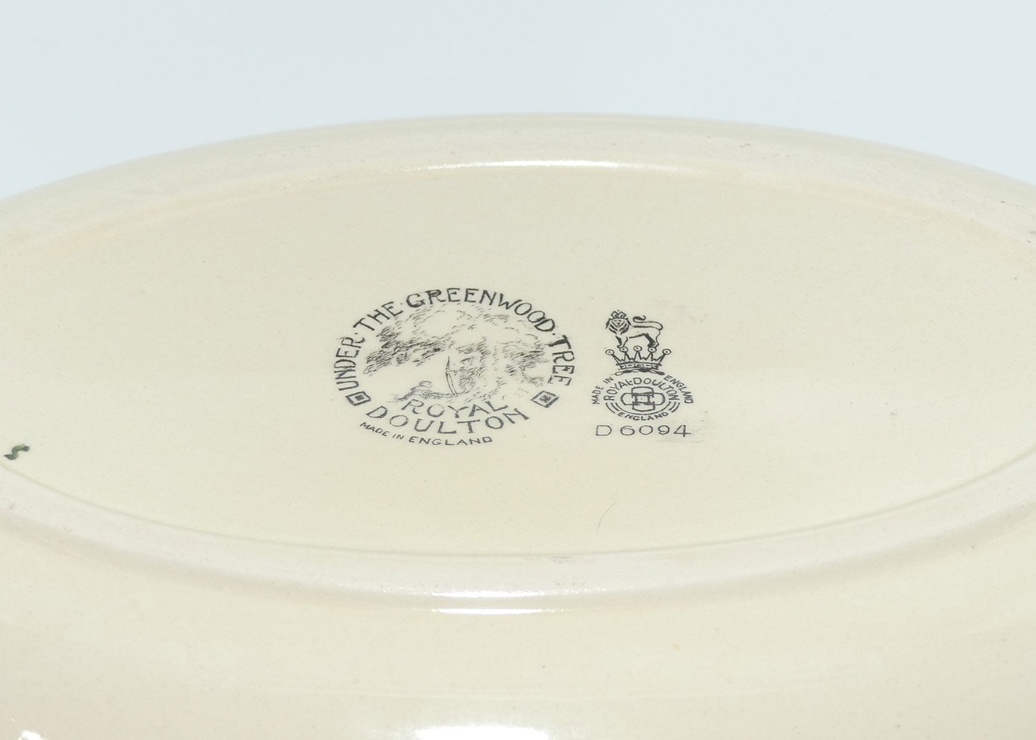 Royal Doulton Under the Greenwood Tree oval bowl D6094 | Mauve