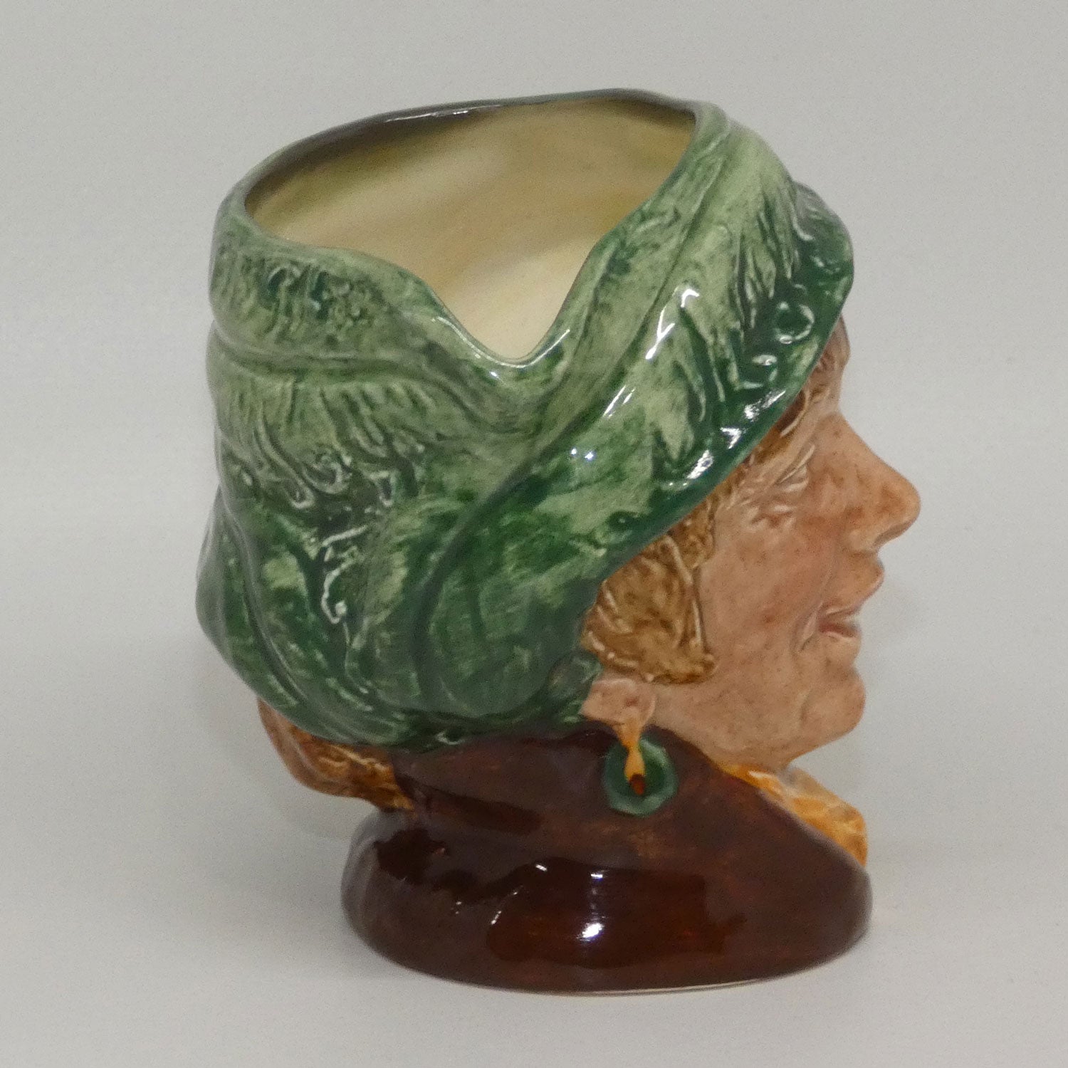 d6236-royal-doulton-character-jug-arriet