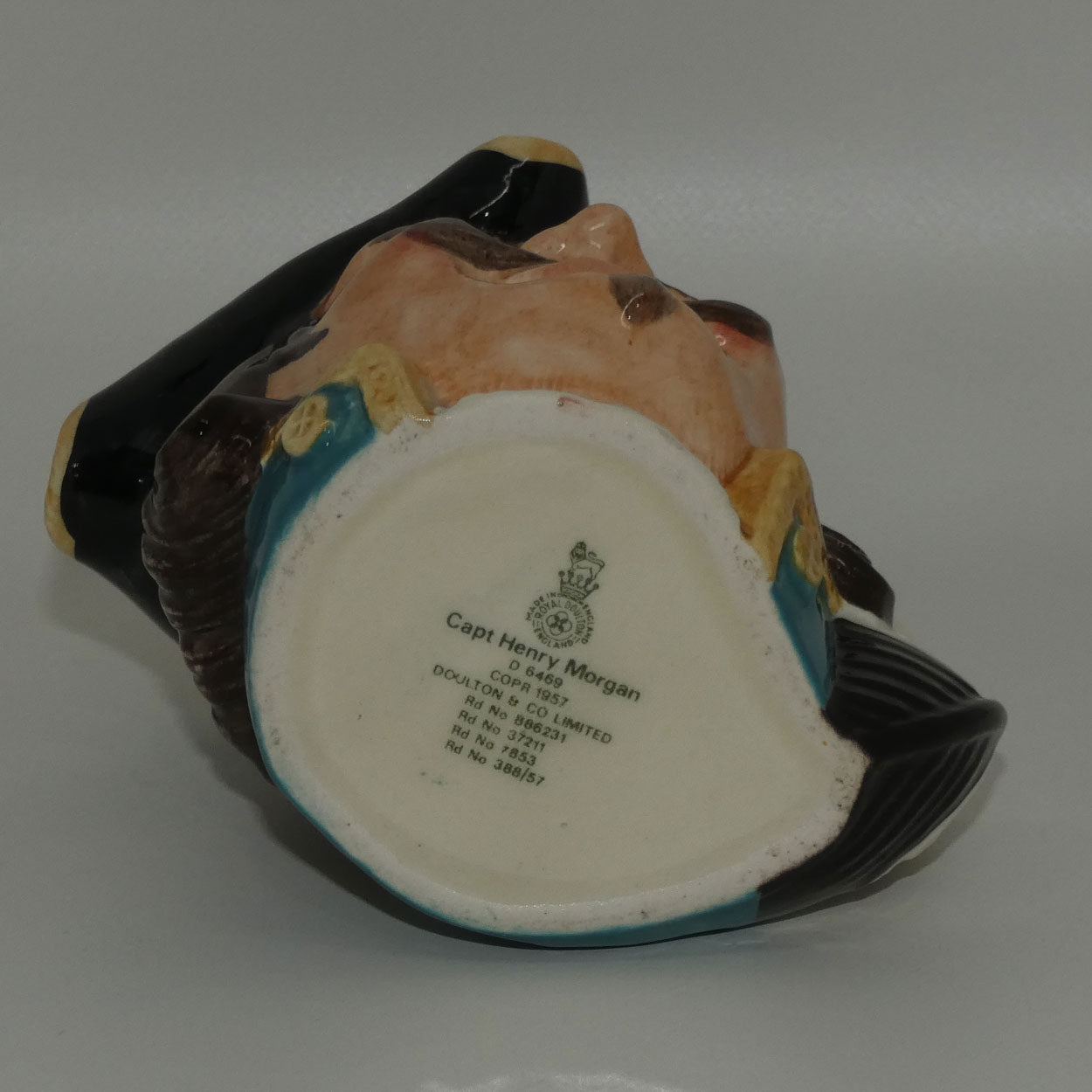d6469-royal-doulton-character-jug-capt-henry-morgan