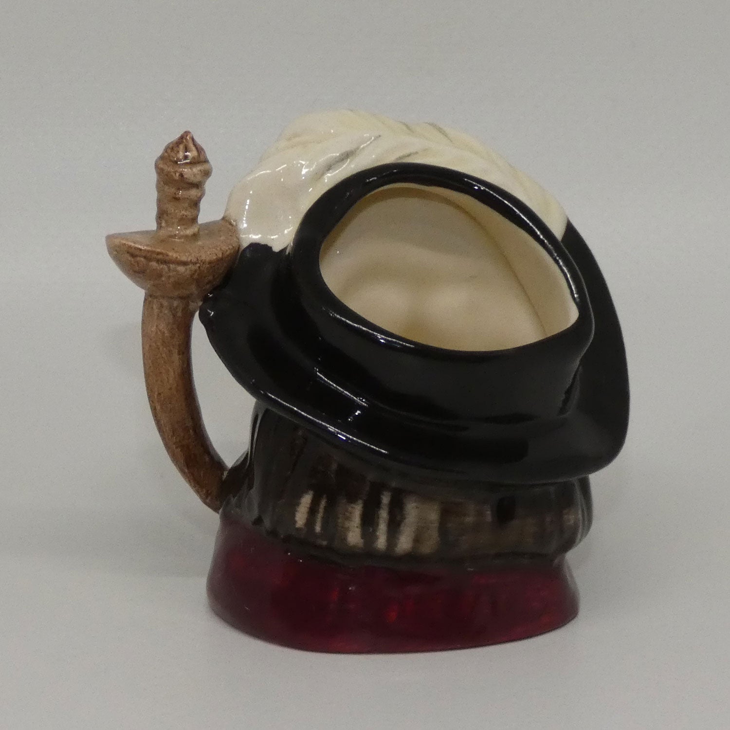 d6516-royal-doulton-character-jug-porthos