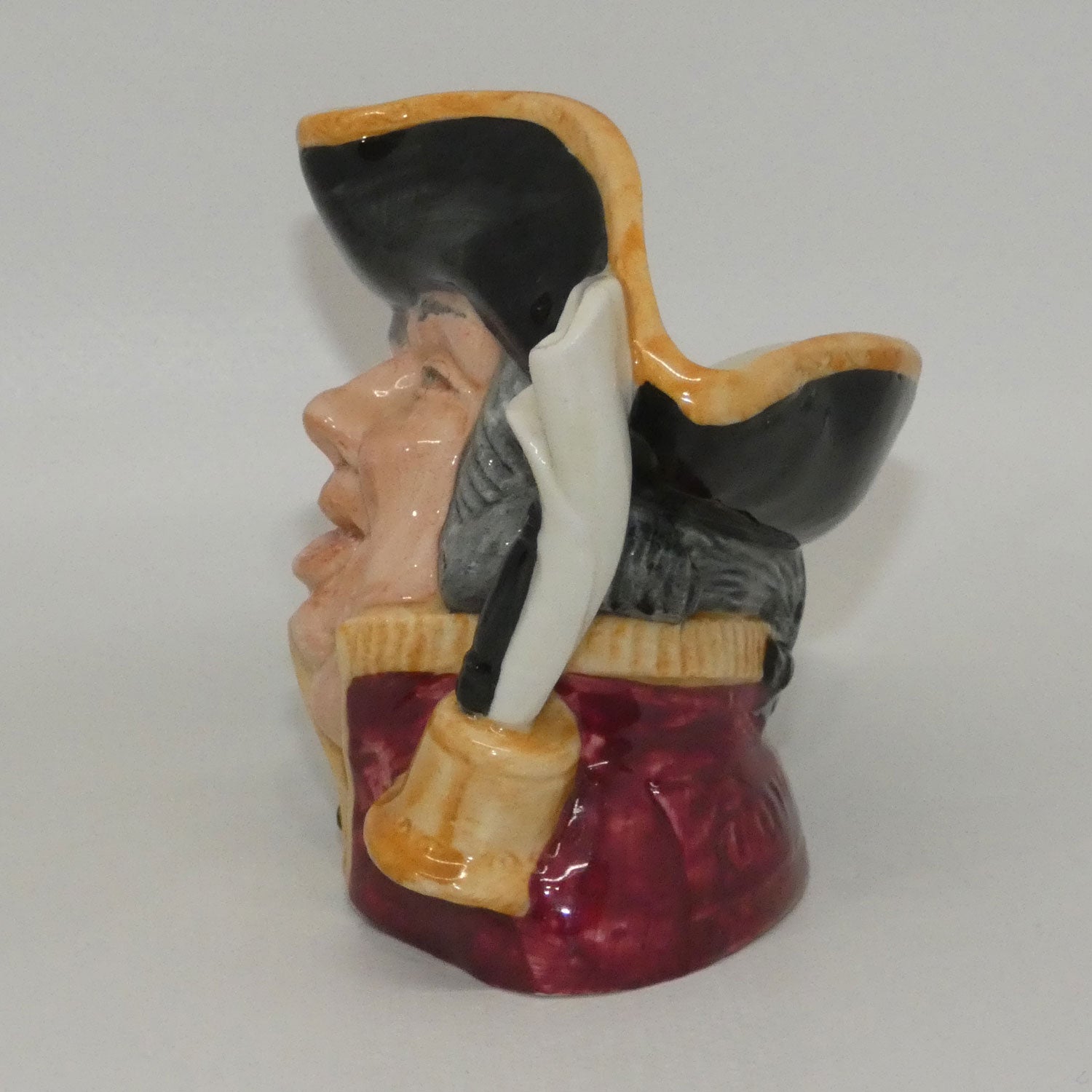 d6537-royal-doulton-character-jug-town-crier