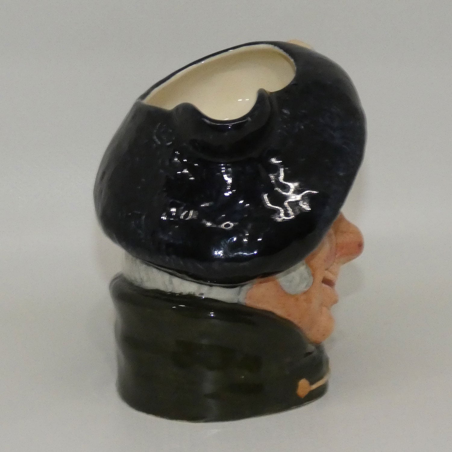 d6636-royal-doulton-character-jug-tam-oshanter