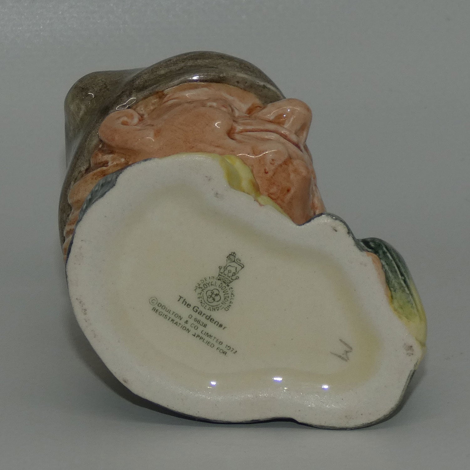 d6638-royal-doulton-miniature-character-jug-the-gardener
