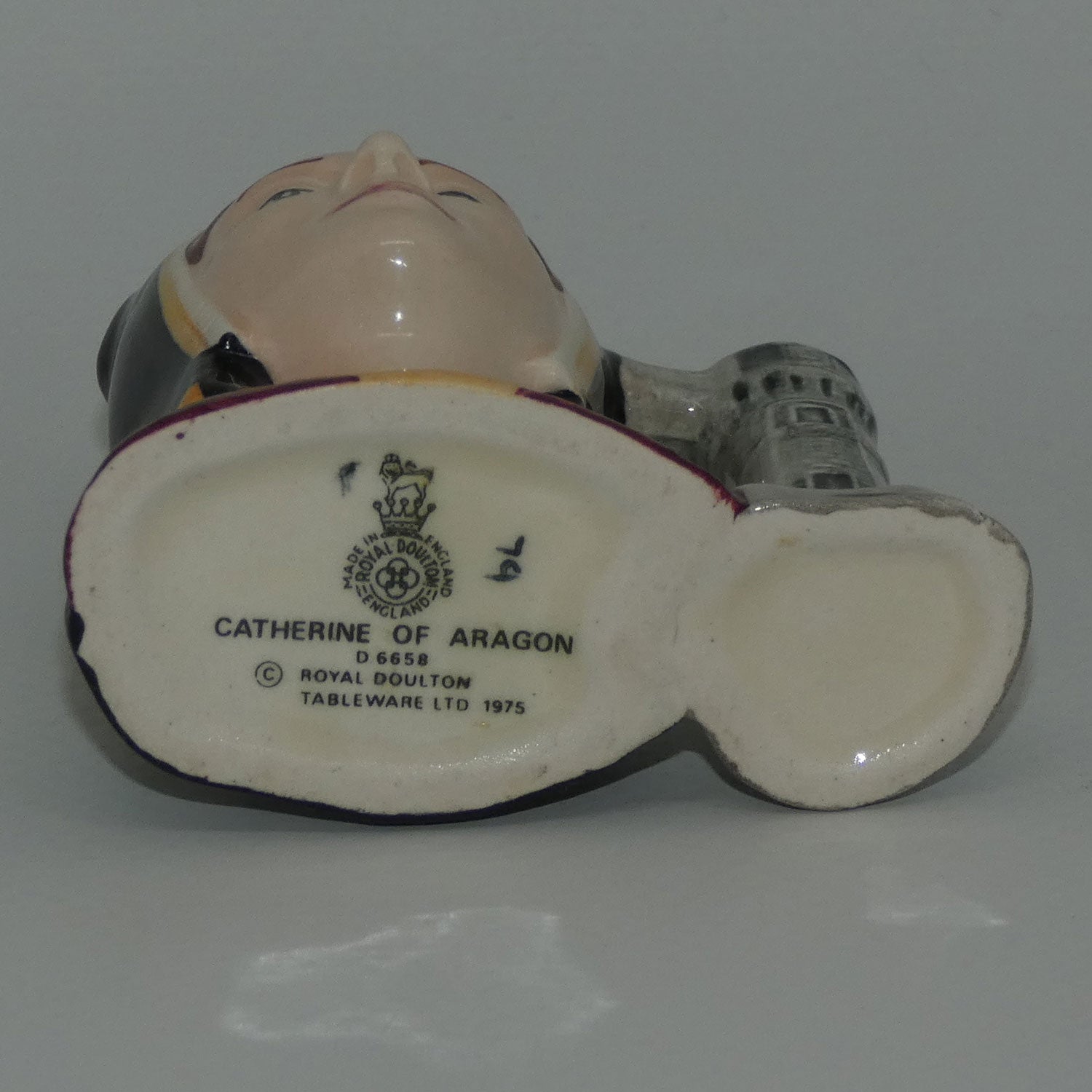 d6658-royal-doulton-character-jug-catherine-of-aragon
