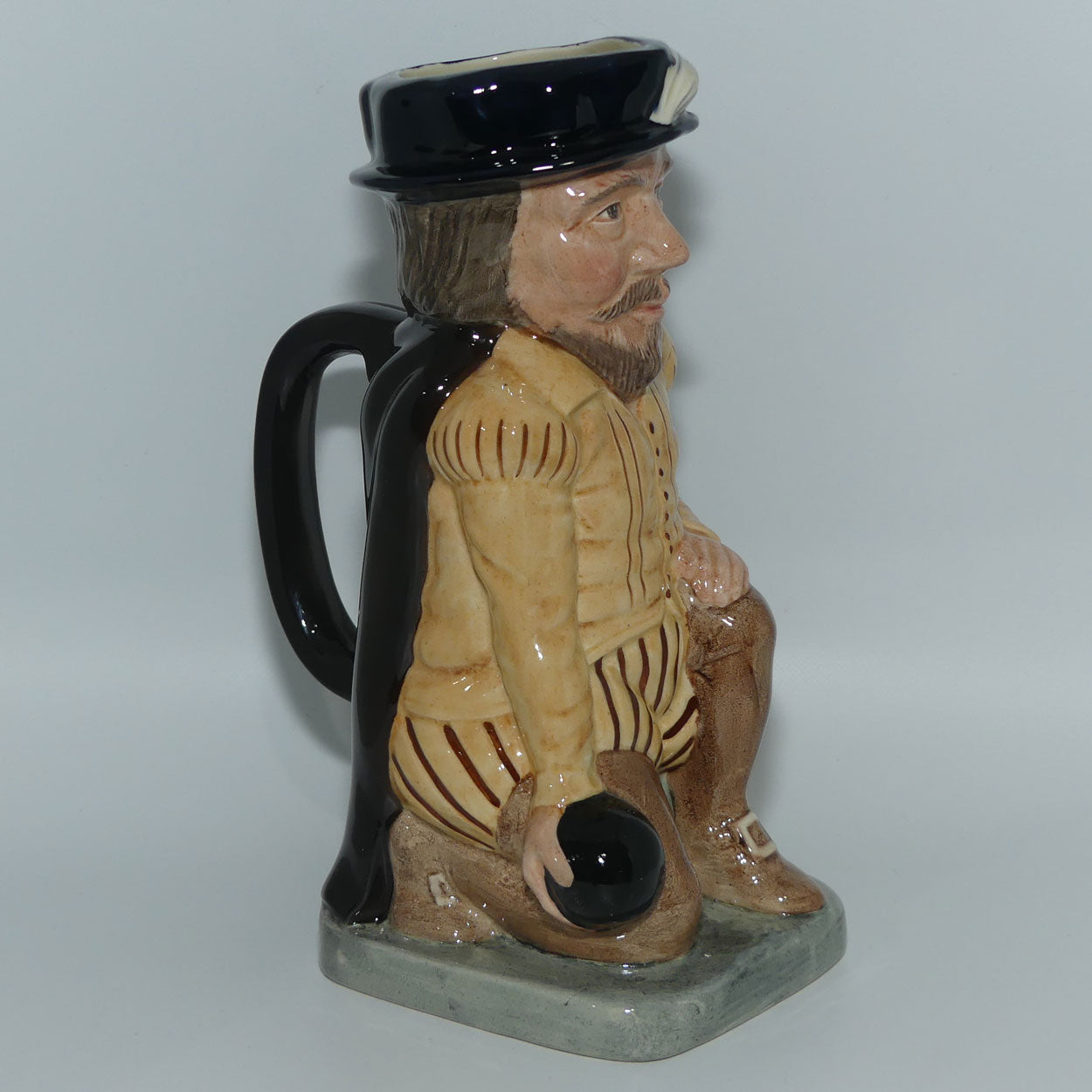 D6660 Royal Doulton large toby jug Sir Francis Drake