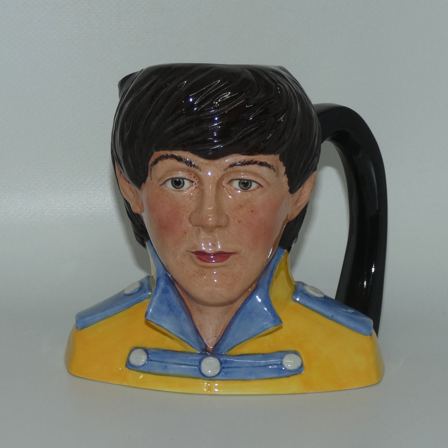 d6724-royal-doulton-character-jug-paul-mccartney