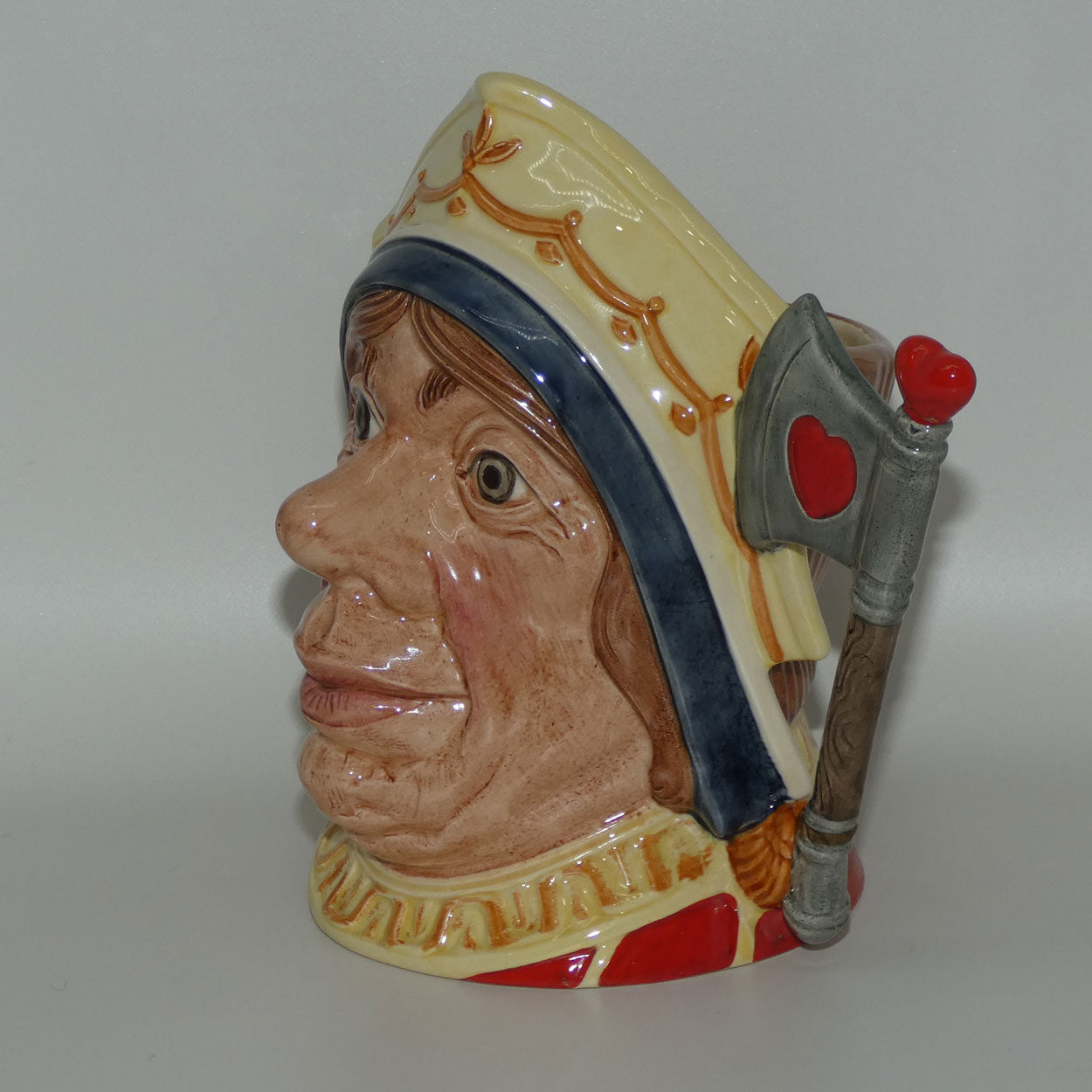 d6777-royal-doulton-character-jug-the-red-queen