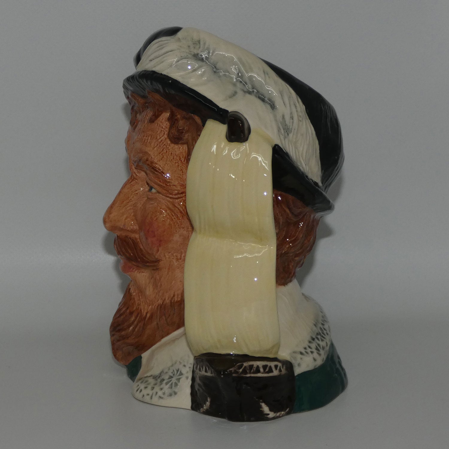 d6805-royal-doulton-large-character-jug-sir-francis-drake