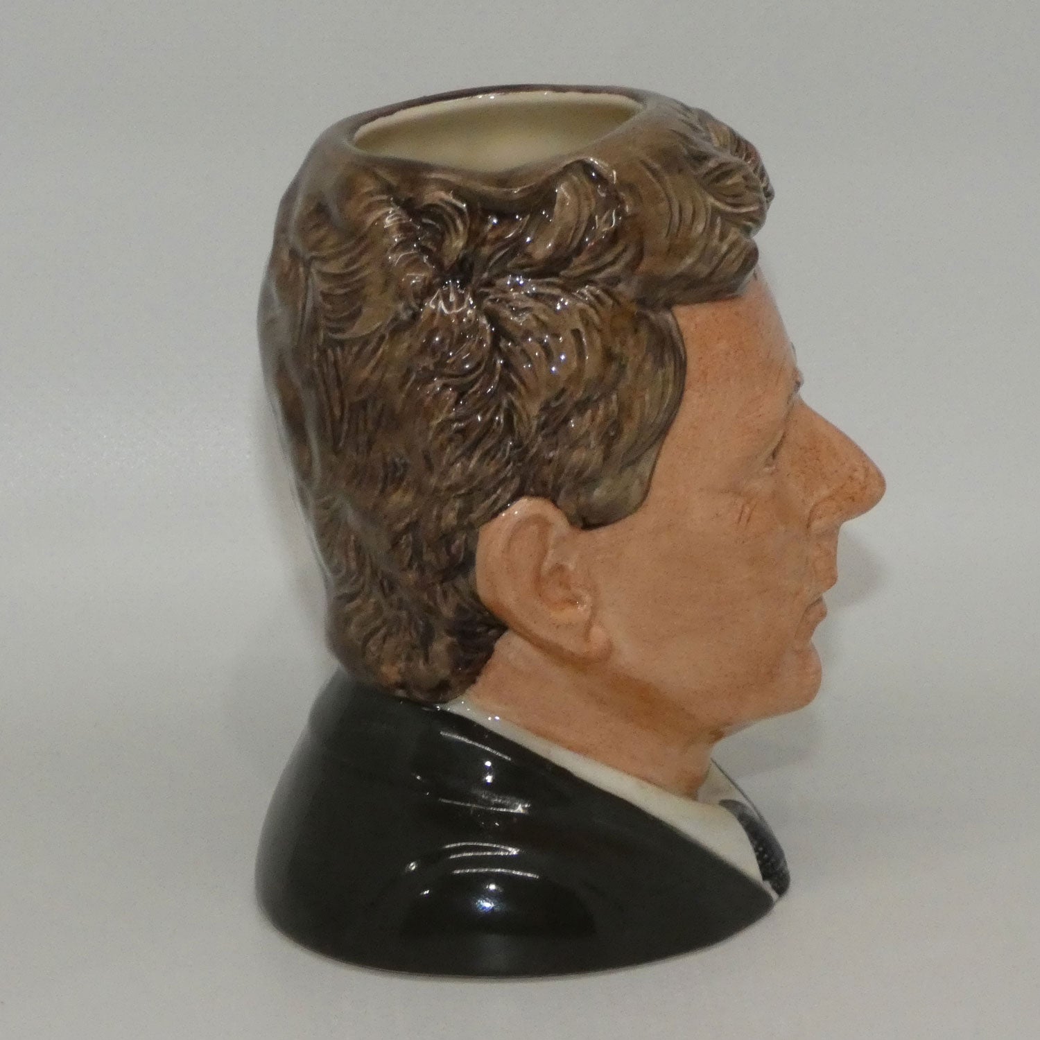 d6808-royal-doulton-character-jug-michael-doulton