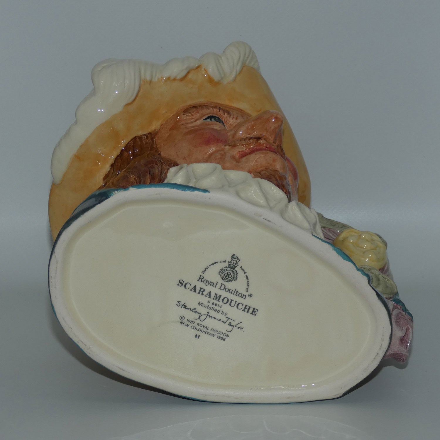 d6814-royal-doulton-character-jug-scaramouche