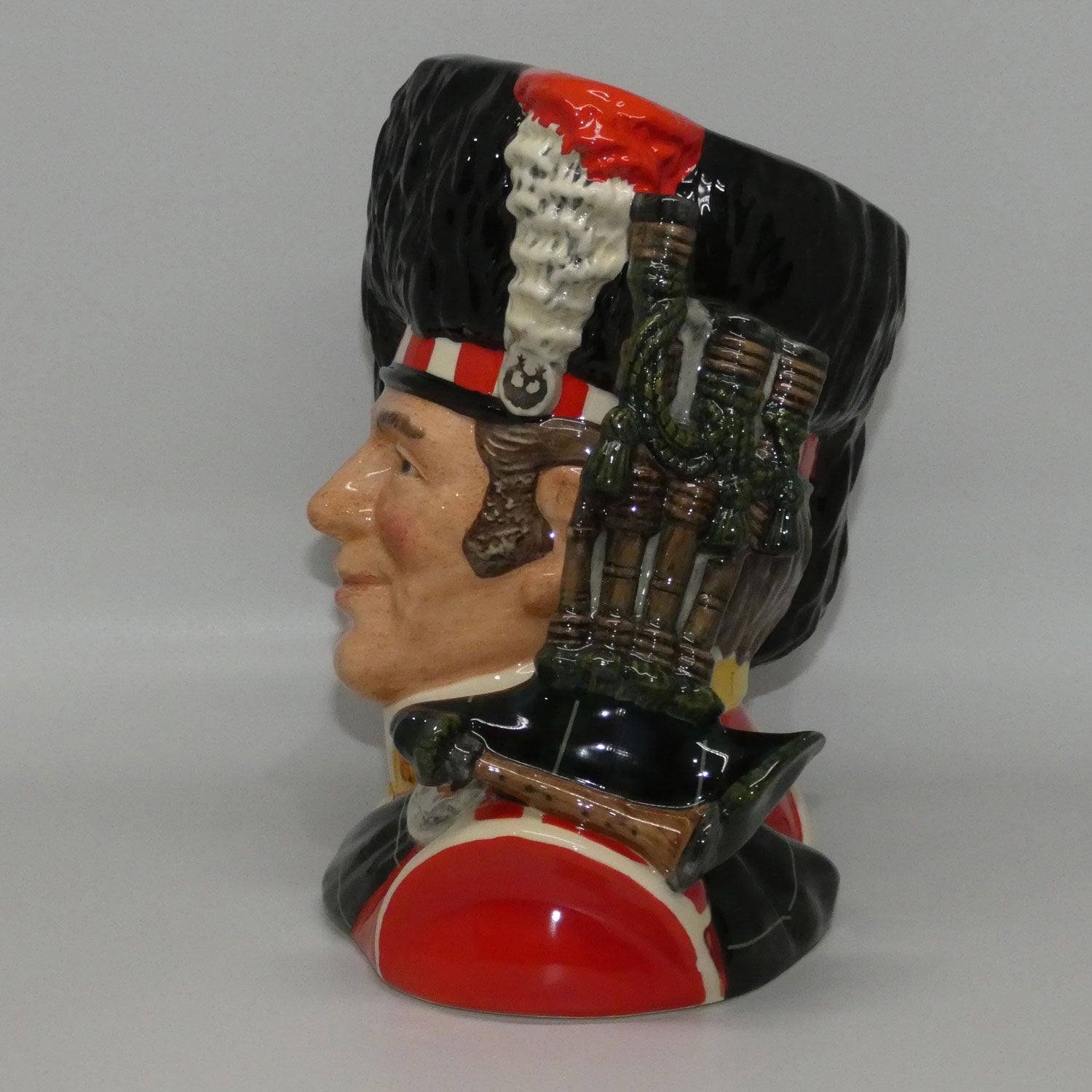 D6918 Royal Doulton large character jug The Piper | LE 1183/2500