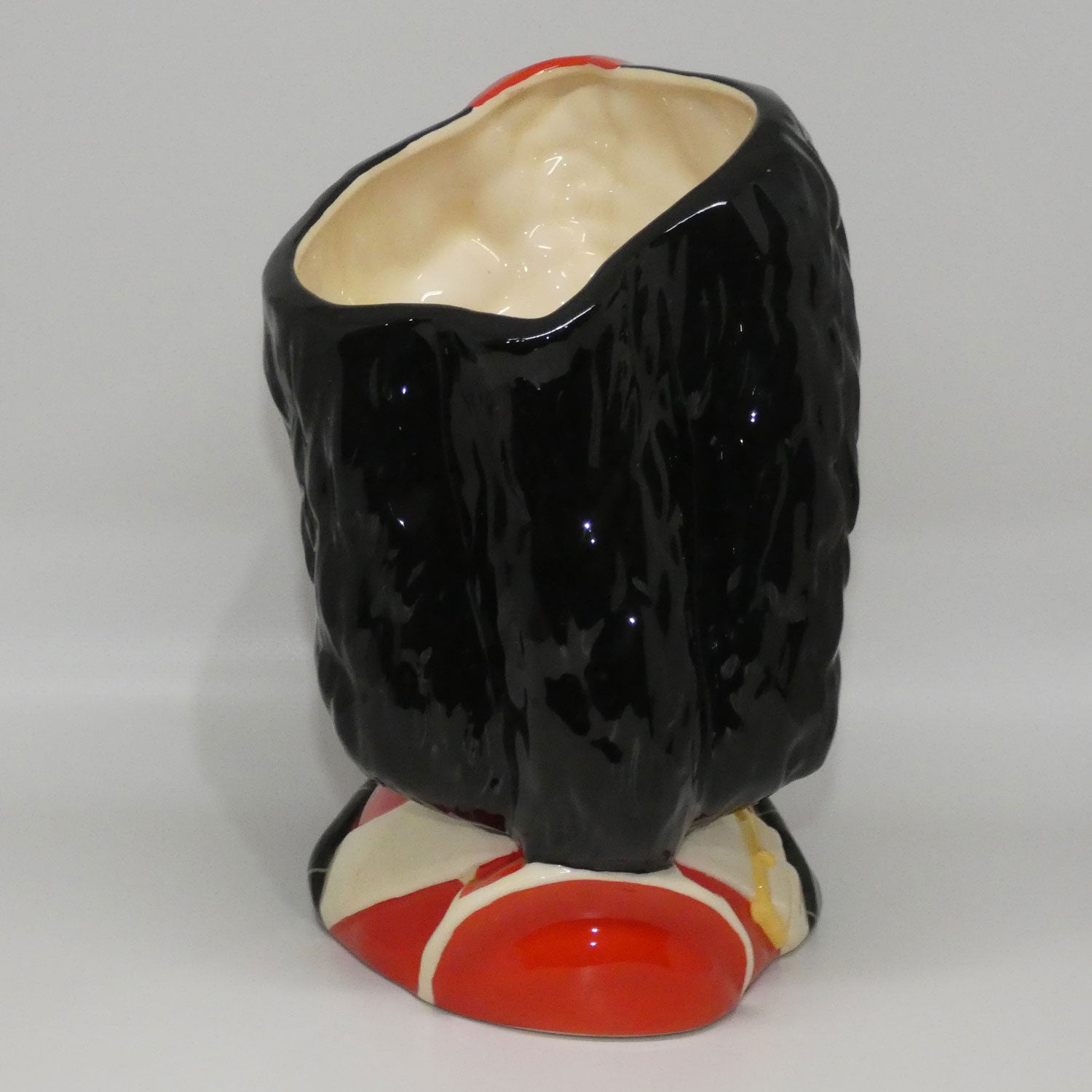 D6918 Royal Doulton large character jug The Piper | LE 1183/2500per