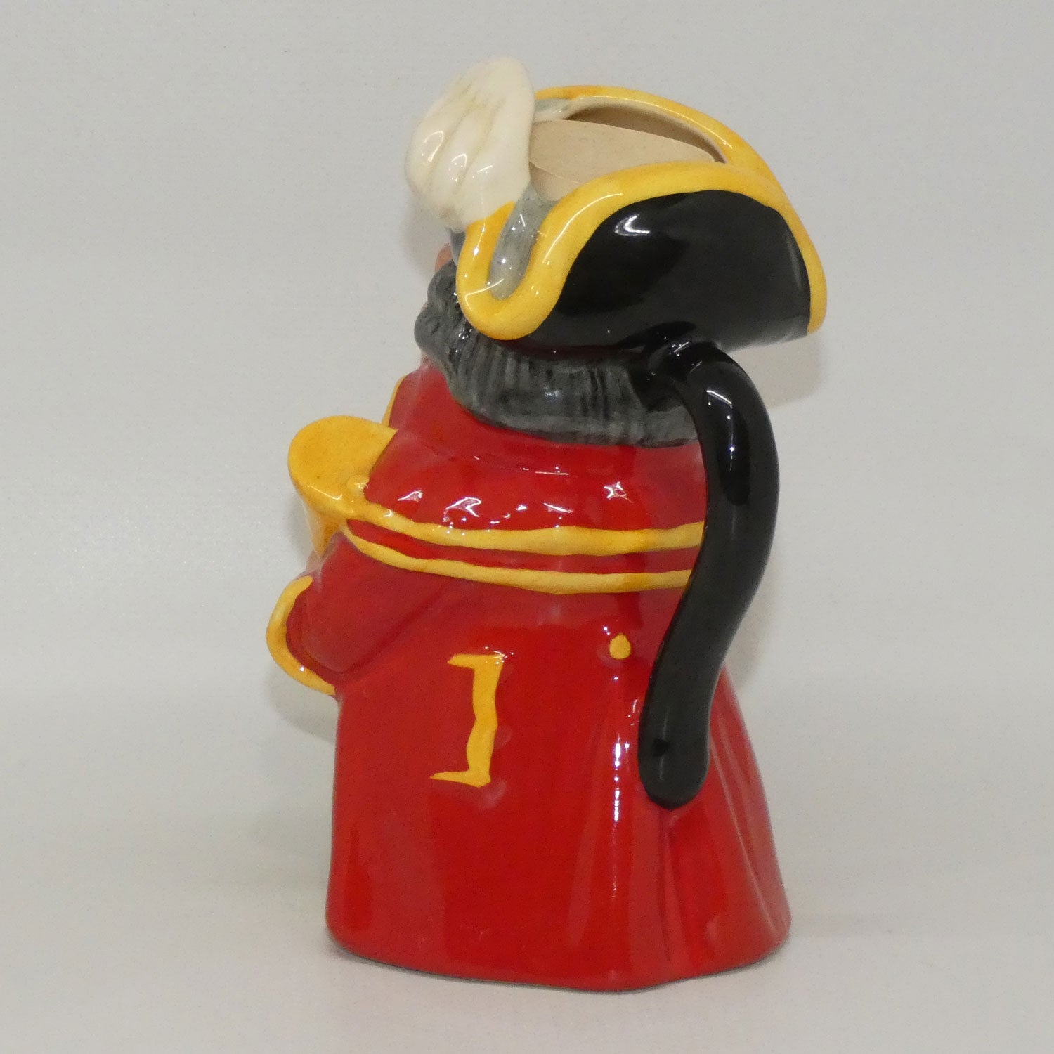 d6920-royal-doulton-toby-jug-town-crier