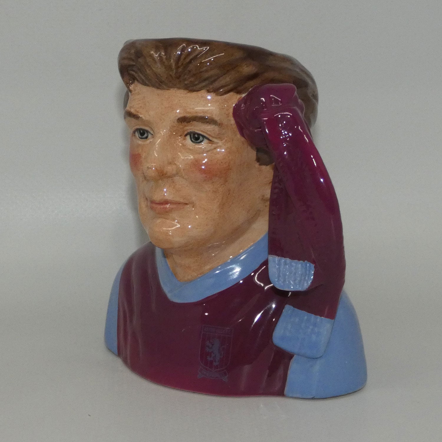 d6931-royal-doulton-character-jug-football-supporter-aston-villa