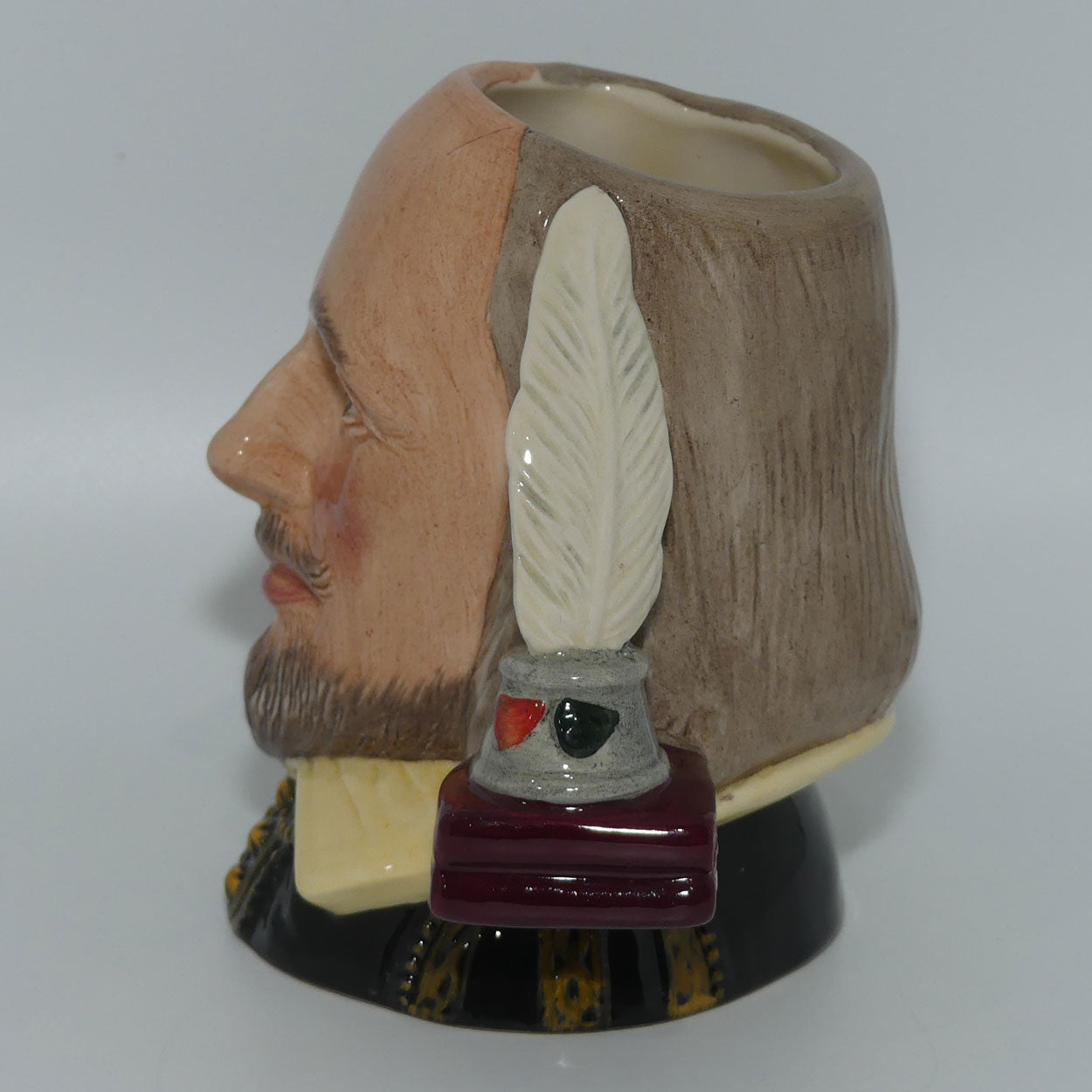 D6938 Royal Doulton small character jug William Shakespeare