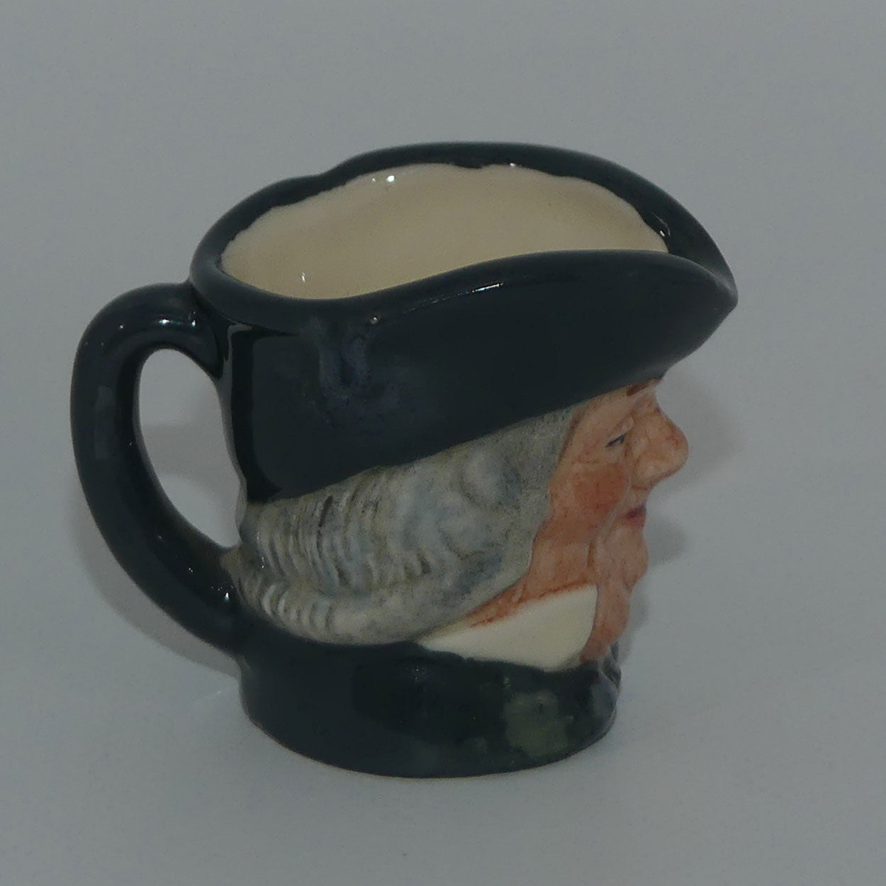 d6955-royal-doulton-tiny-character-jug-parson-brown