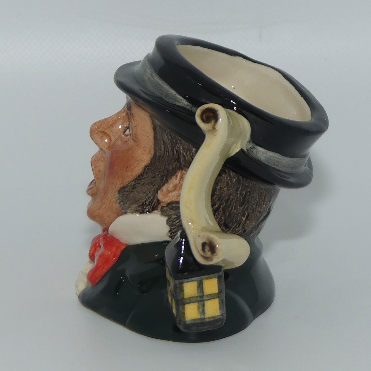 D7007 Royal Doulton miniature character jug The Caroler