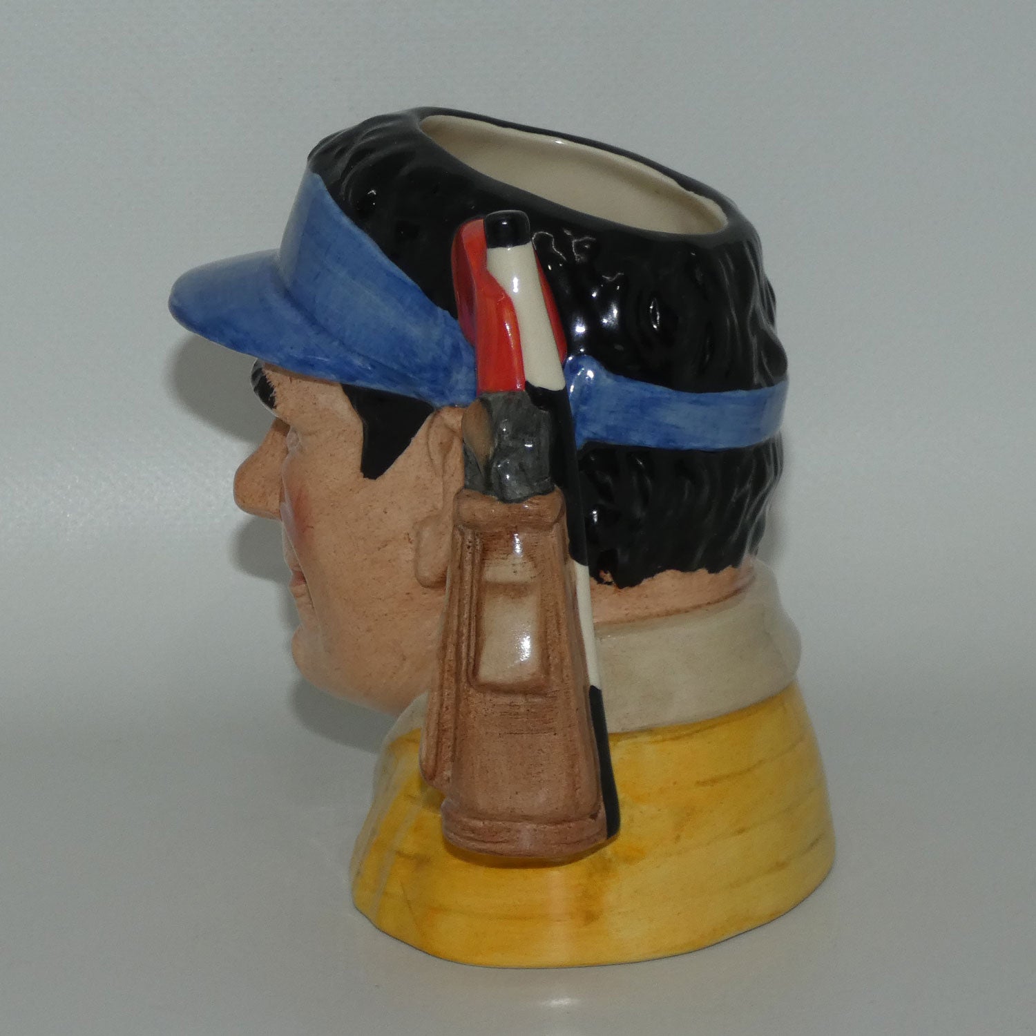 d7064-royal-doulton-character-jug-the-golfer-golf-bag-flag