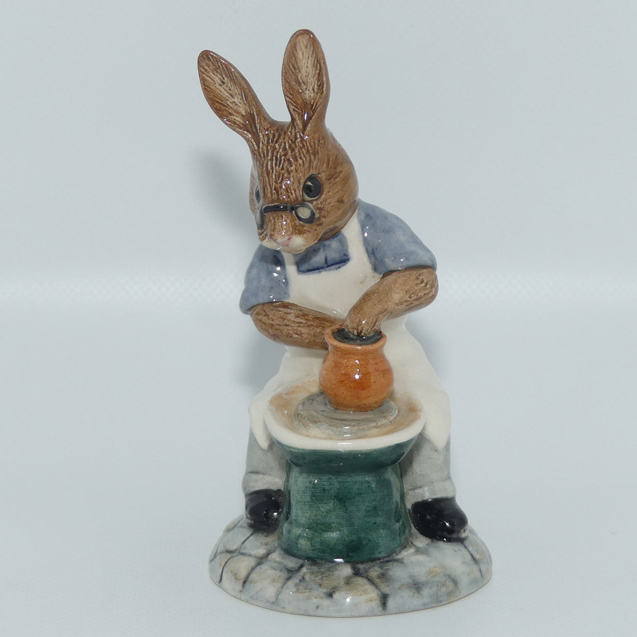 DB131 Royal Doulton Bunnykins Master Potter | boxed