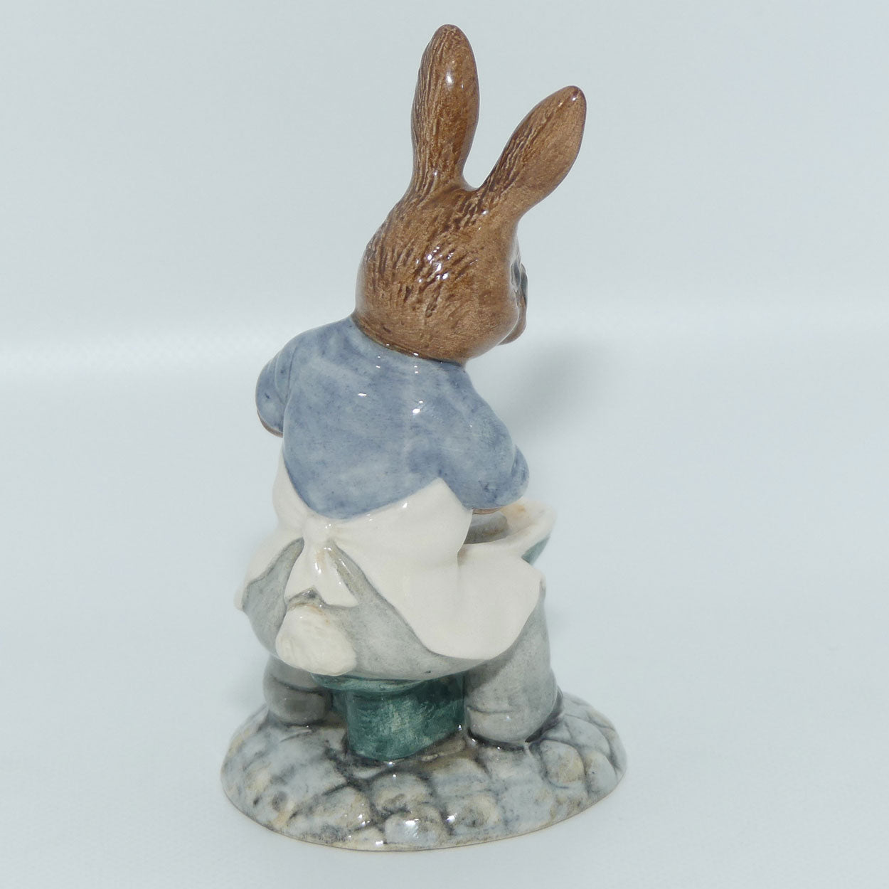 DB131 Royal Doulton Bunnykins Master Potter | boxed