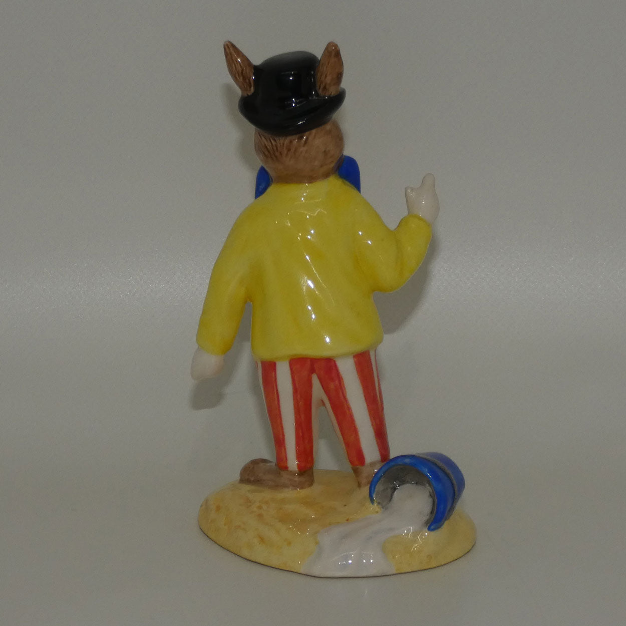 db171-royal-doulton-bunnykins-joker