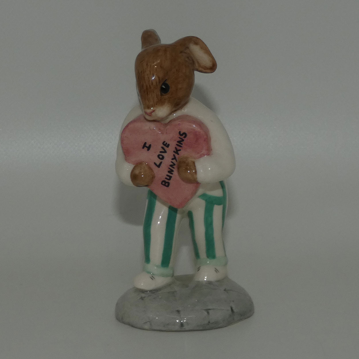 db174-royal-doulton-bunnykins-sweetheart-i-love-bunnykins