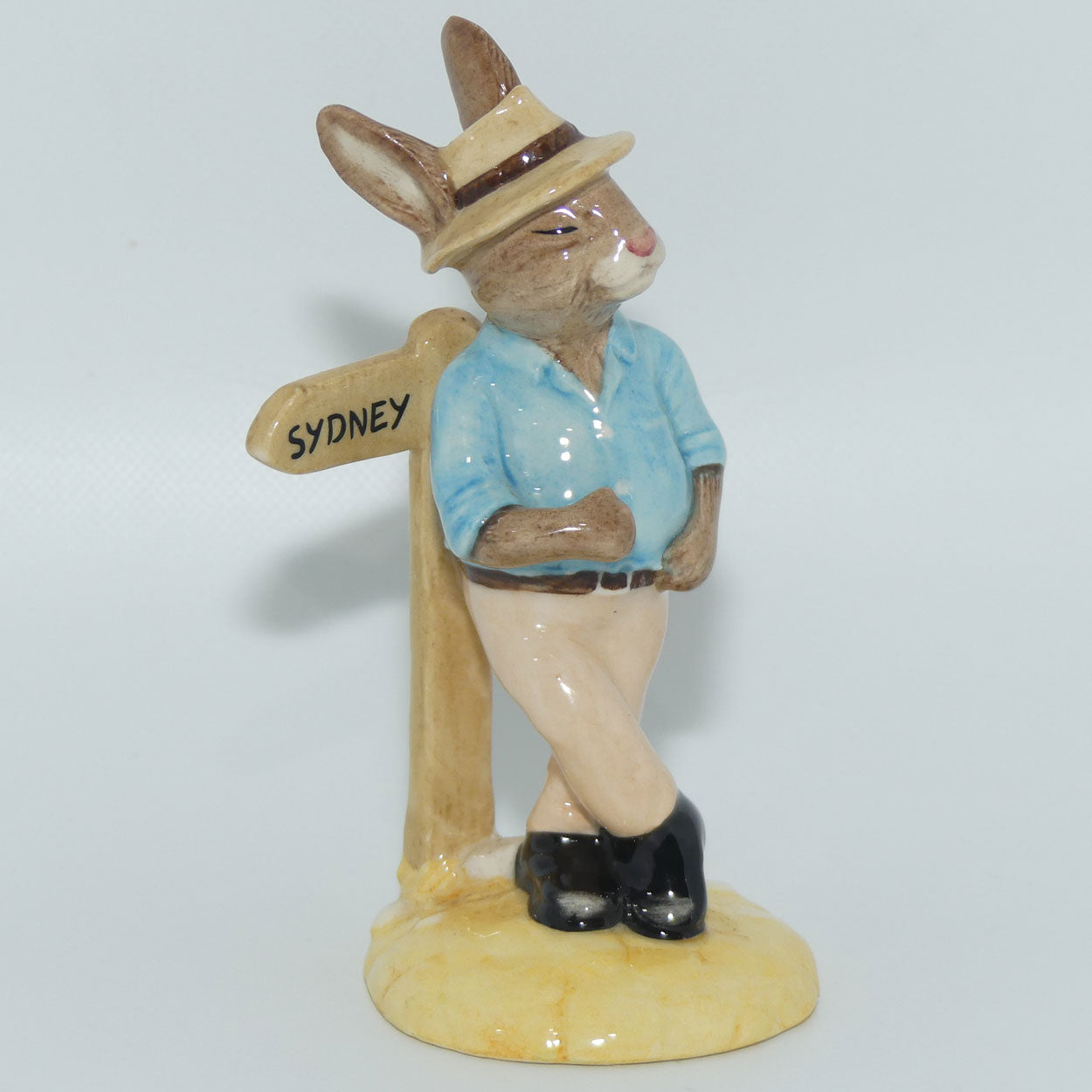 DB195 Royal Doulton Bunnykins Sydney | Cert | No box