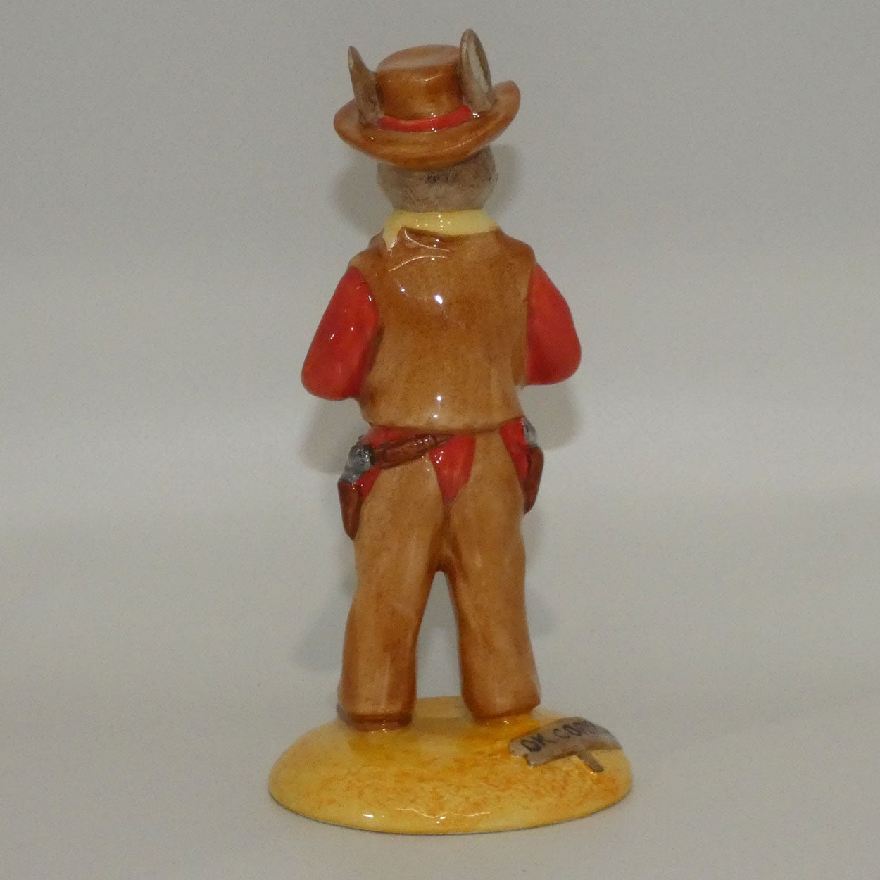 db201-royal-doulton-bunnykins-cowboy