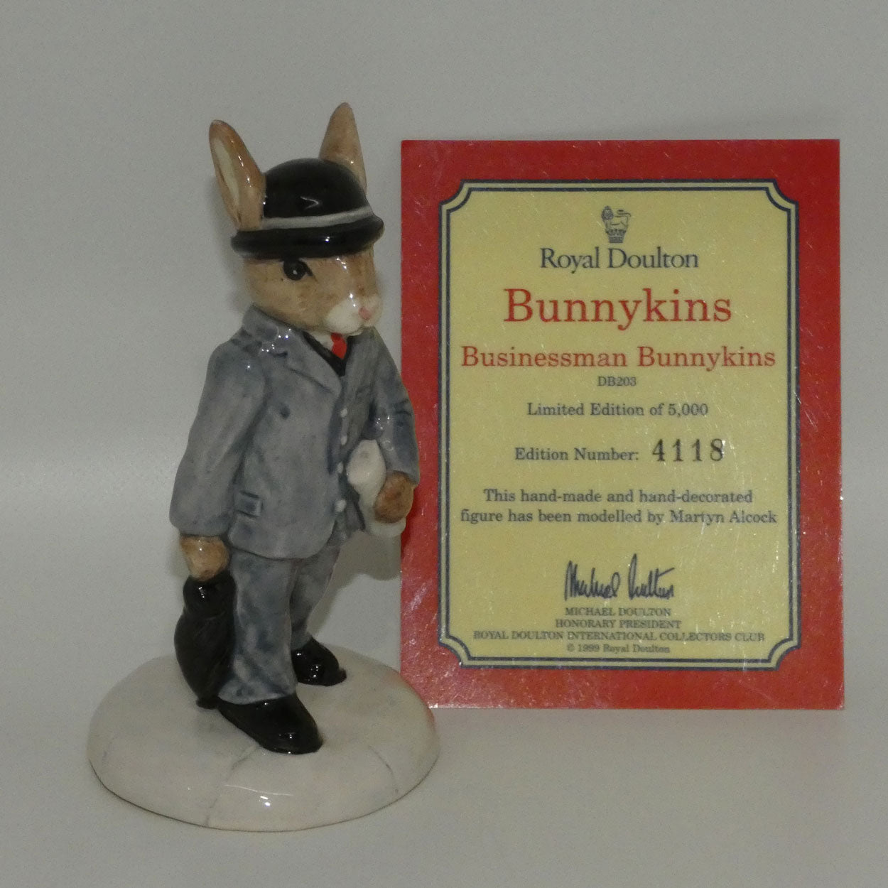 db203-royal-doulton-bunnykins-businessman