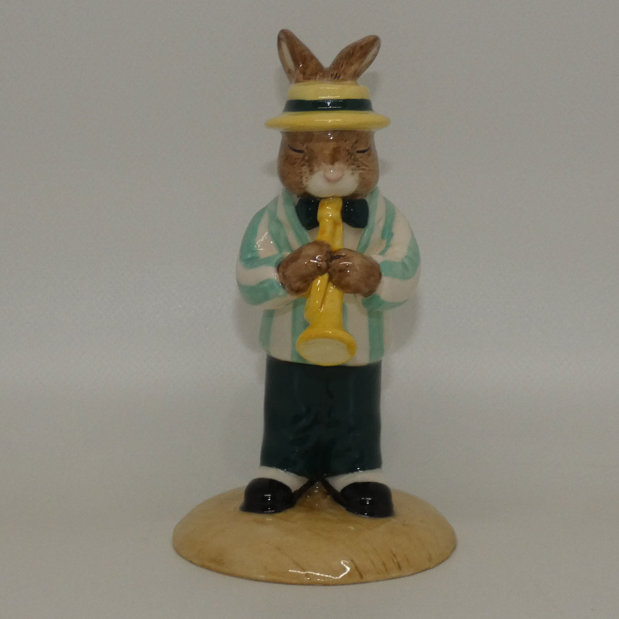 db210-royal-doulton-bunnykins-trumpet-player-box-cert