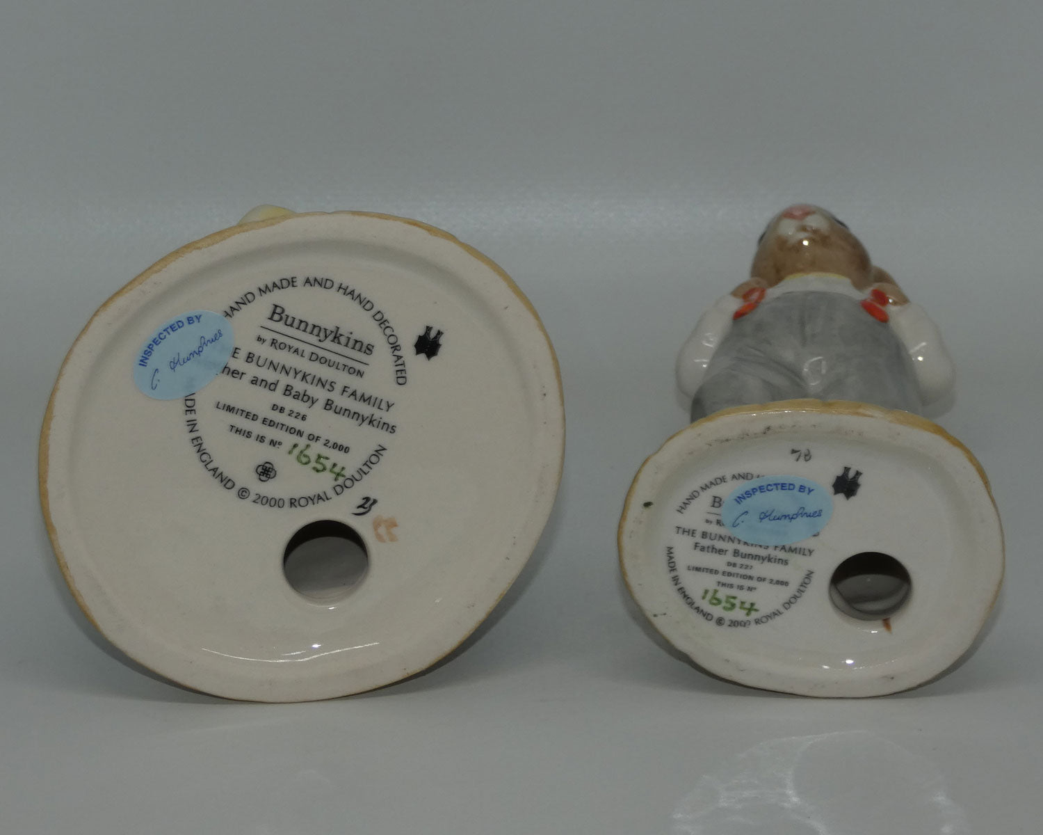 db226-227-royal-doulton-bunnykins-mother-and-baby-father-large-size