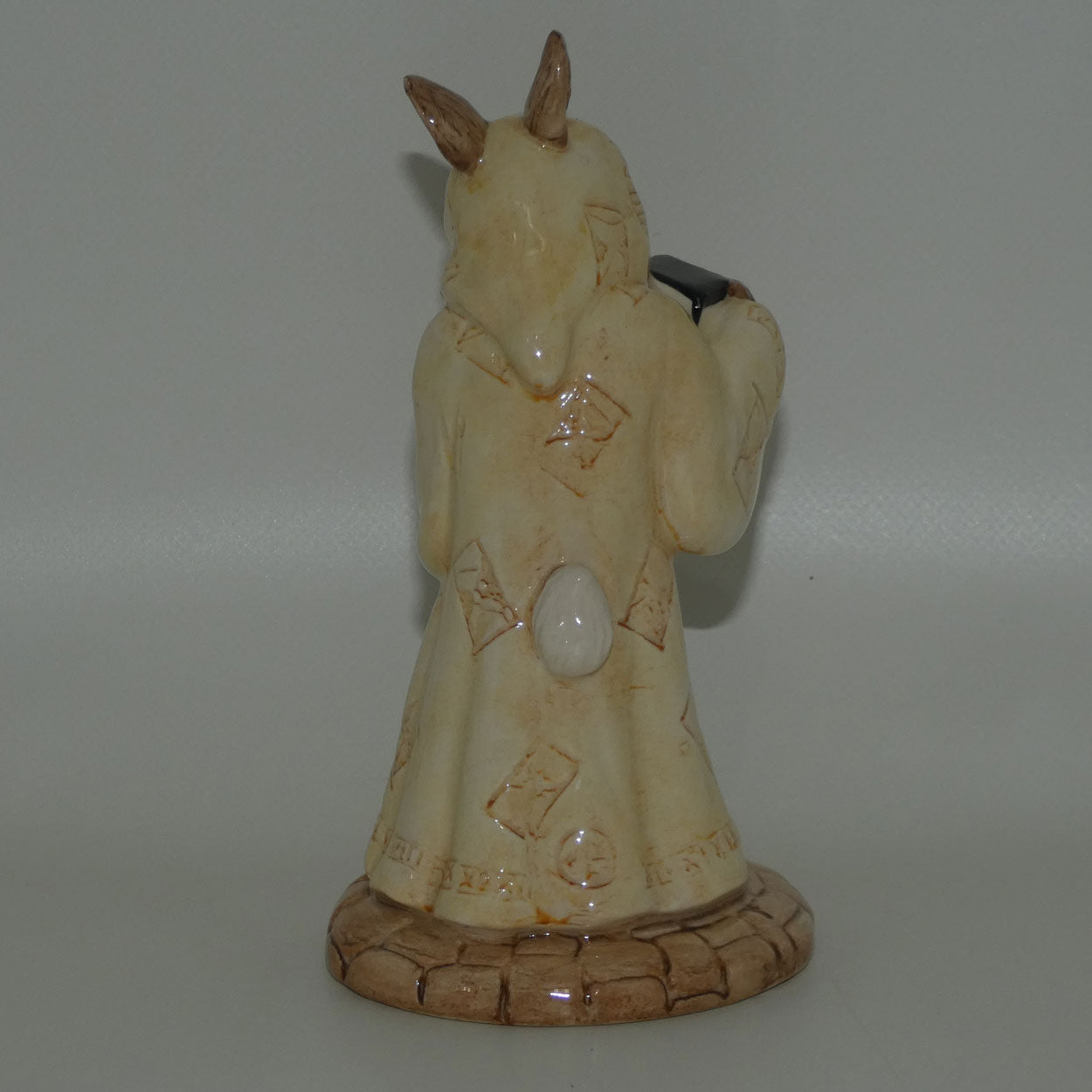 db229-royal-doulton-bunnykins-sands-of-time