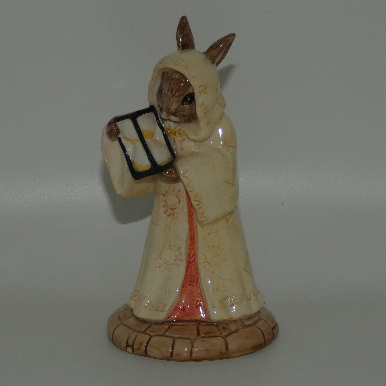 db229-royal-doulton-bunnykins-sands-of-time-no-box