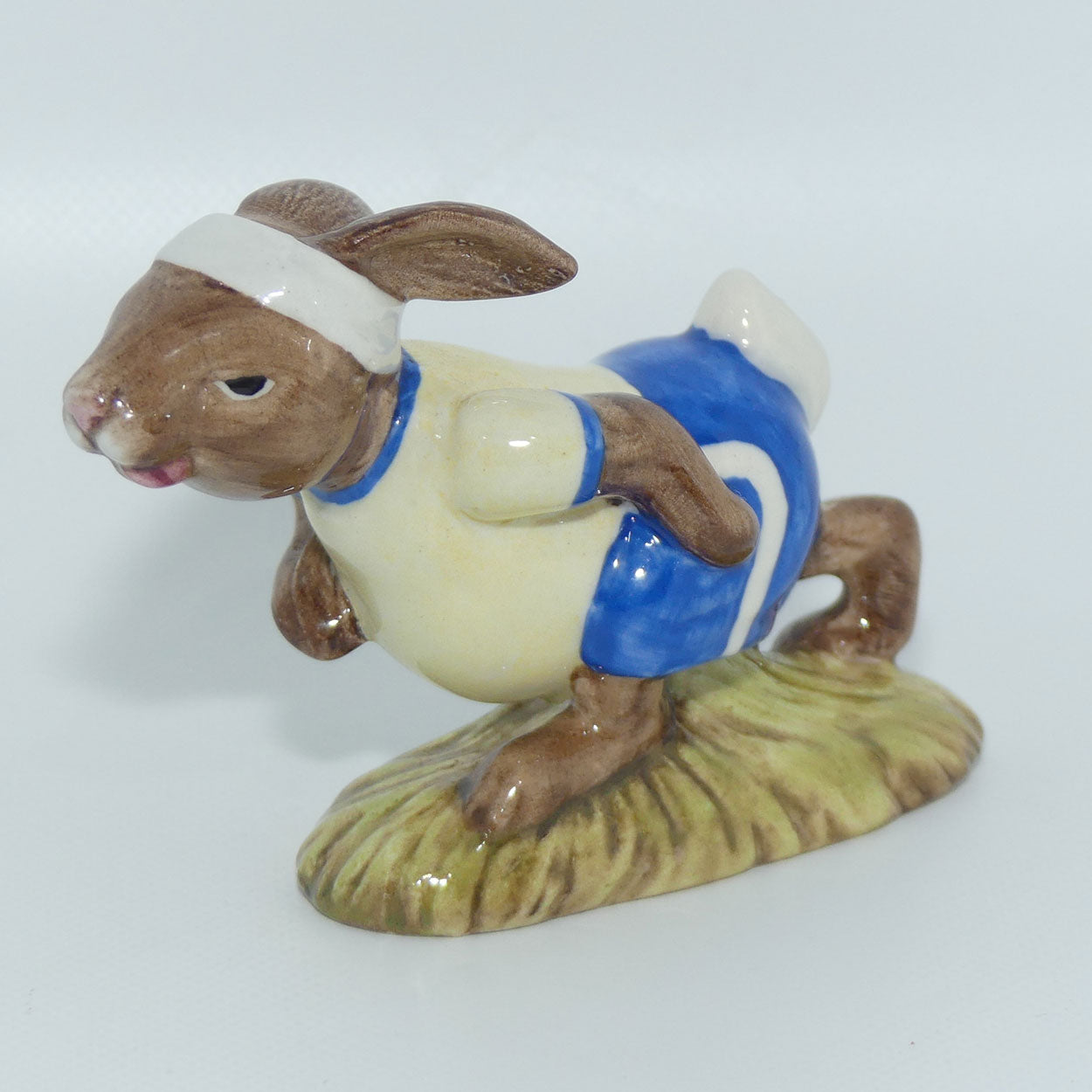 DB22 Royal Doulton Bunnykins figurine Jogging | no box