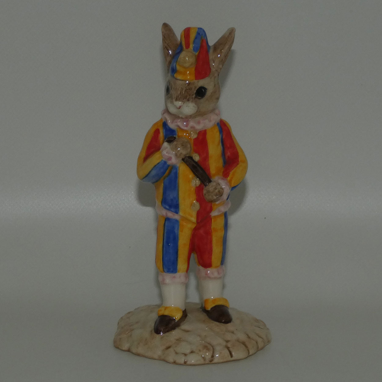 db234-royal-doulton-bunnykins-mr-punch