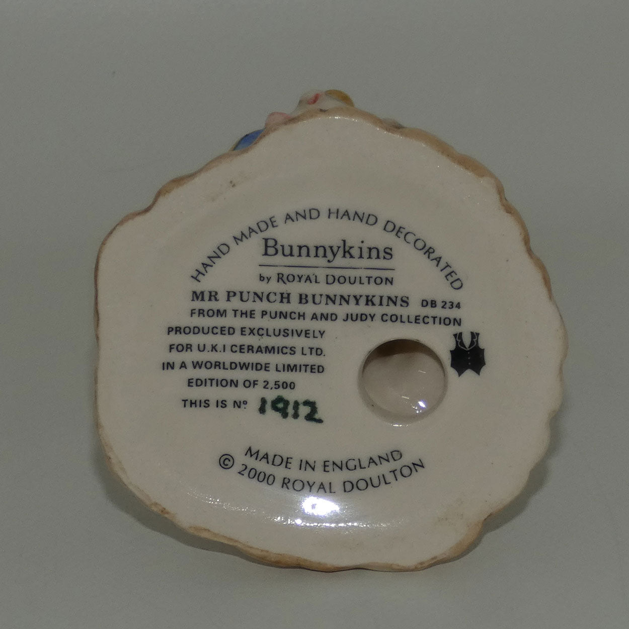 db234-royal-doulton-bunnykins-mr-punch