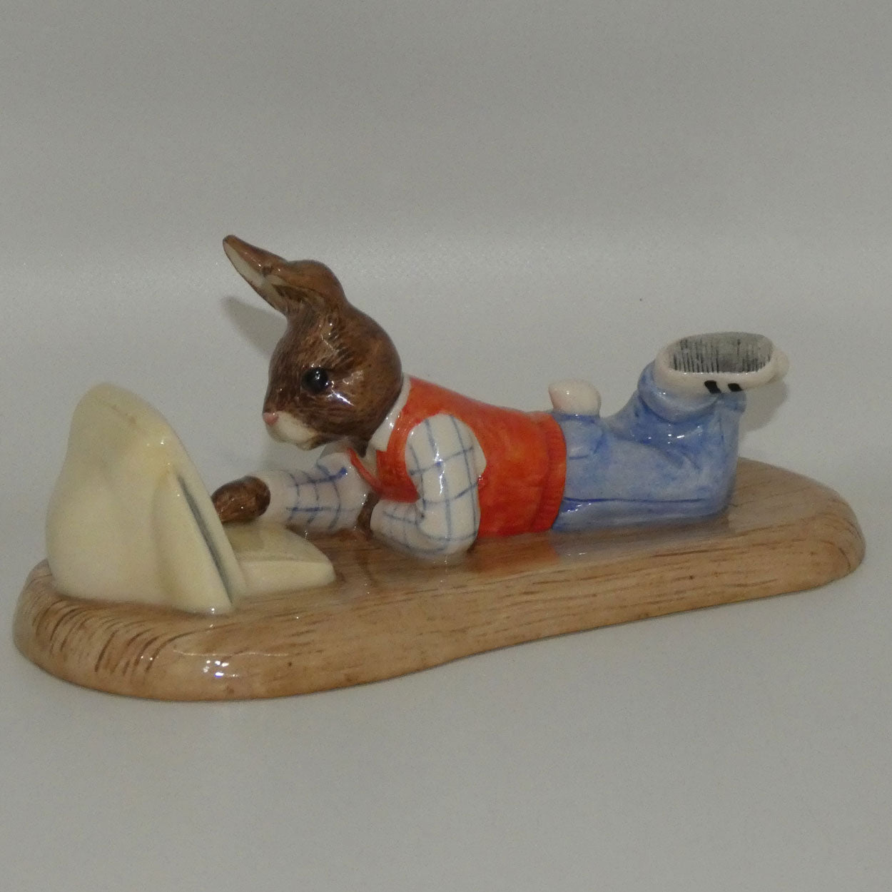 db238-royal-doulton-bunnykins-online