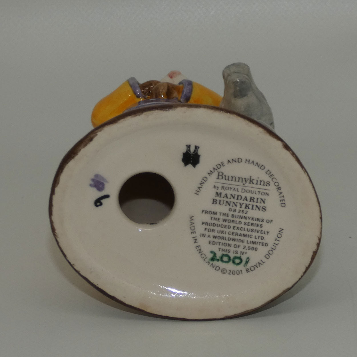 db252-royal-doulton-bunnykins-mandarin
