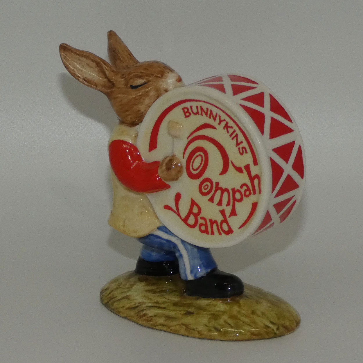 db26a-royal-doulton-bunnykins-drummer