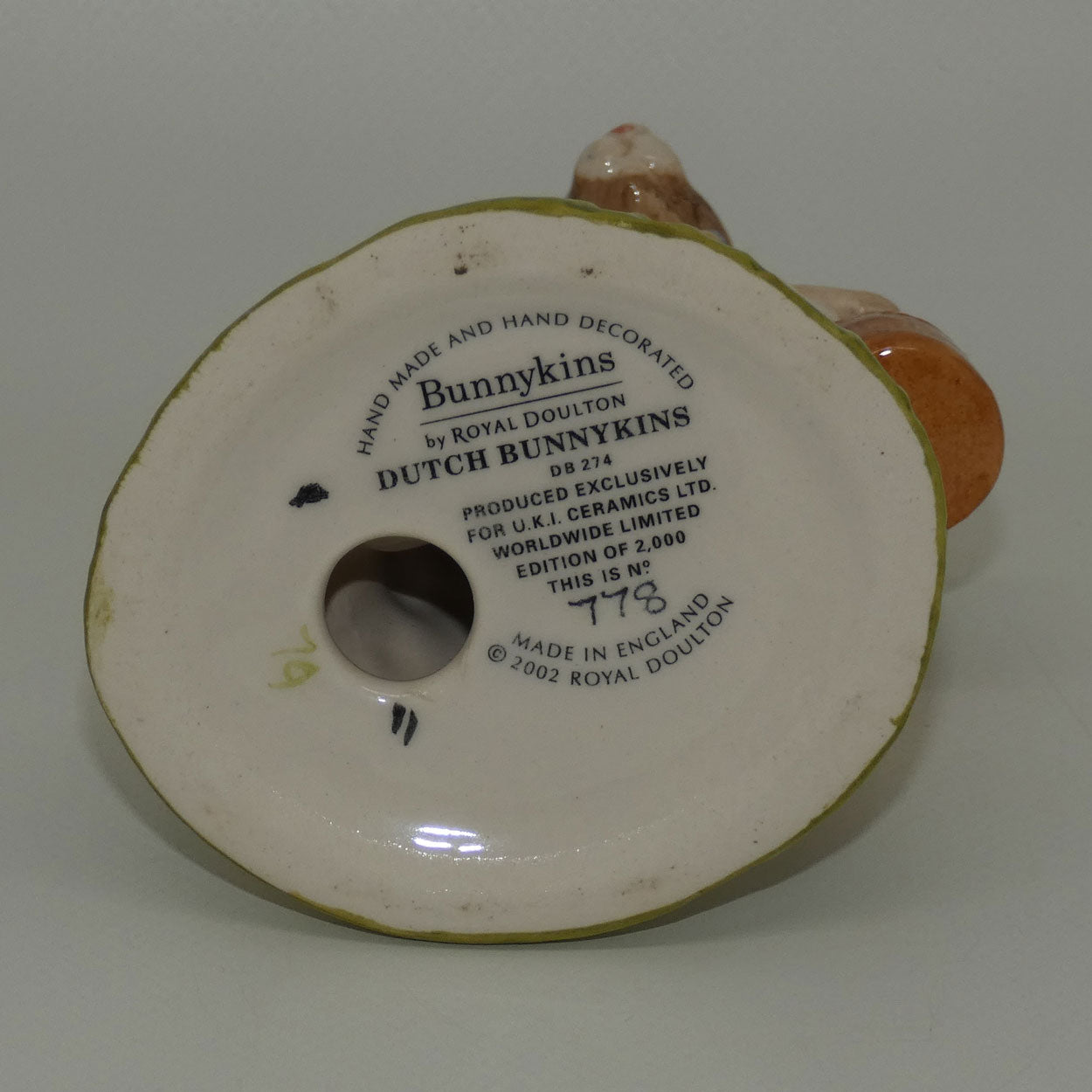 db274-royal-doulton-bunnykins-dutch