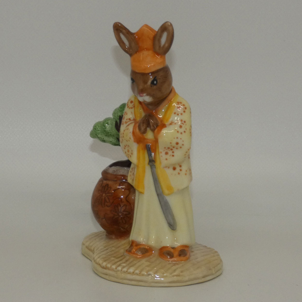 db280-royal-doulton-bunnykins-samurai